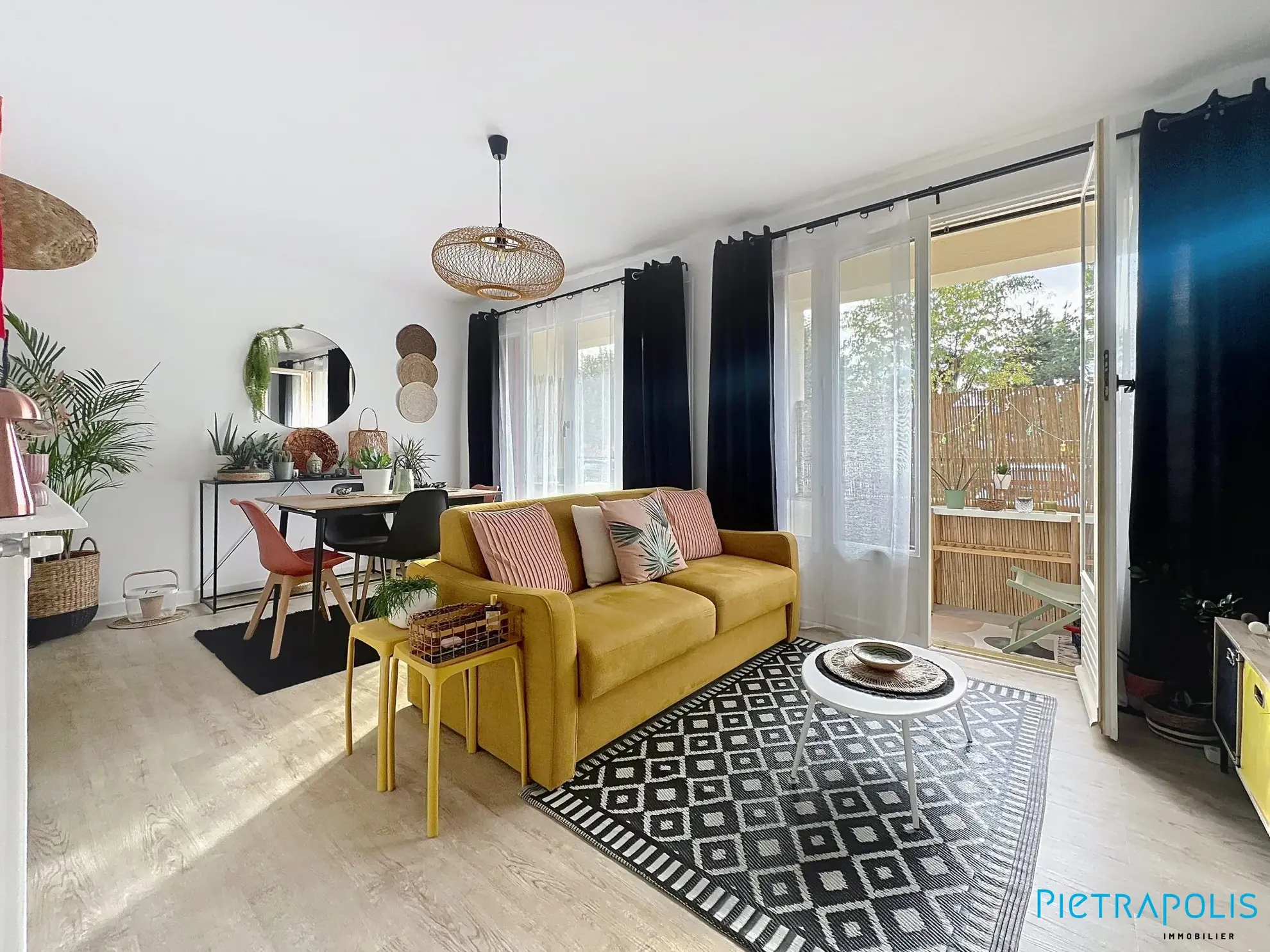 Appartement T3 lumineux avec cave et vue dégagée à Tarare 