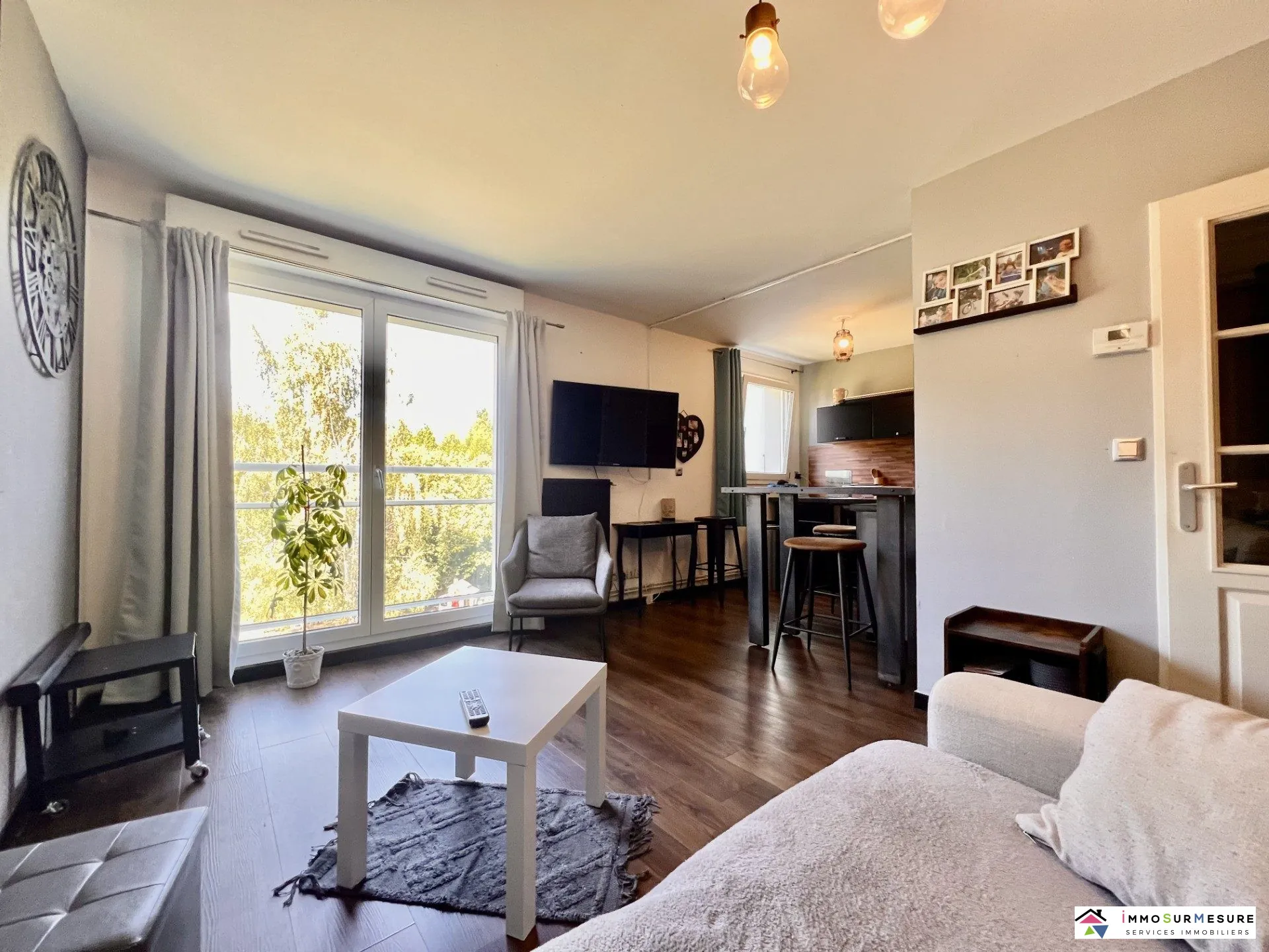 sejour Appartement rénové avec garage à Longuenesse, idéal investissement ou résidence principale 