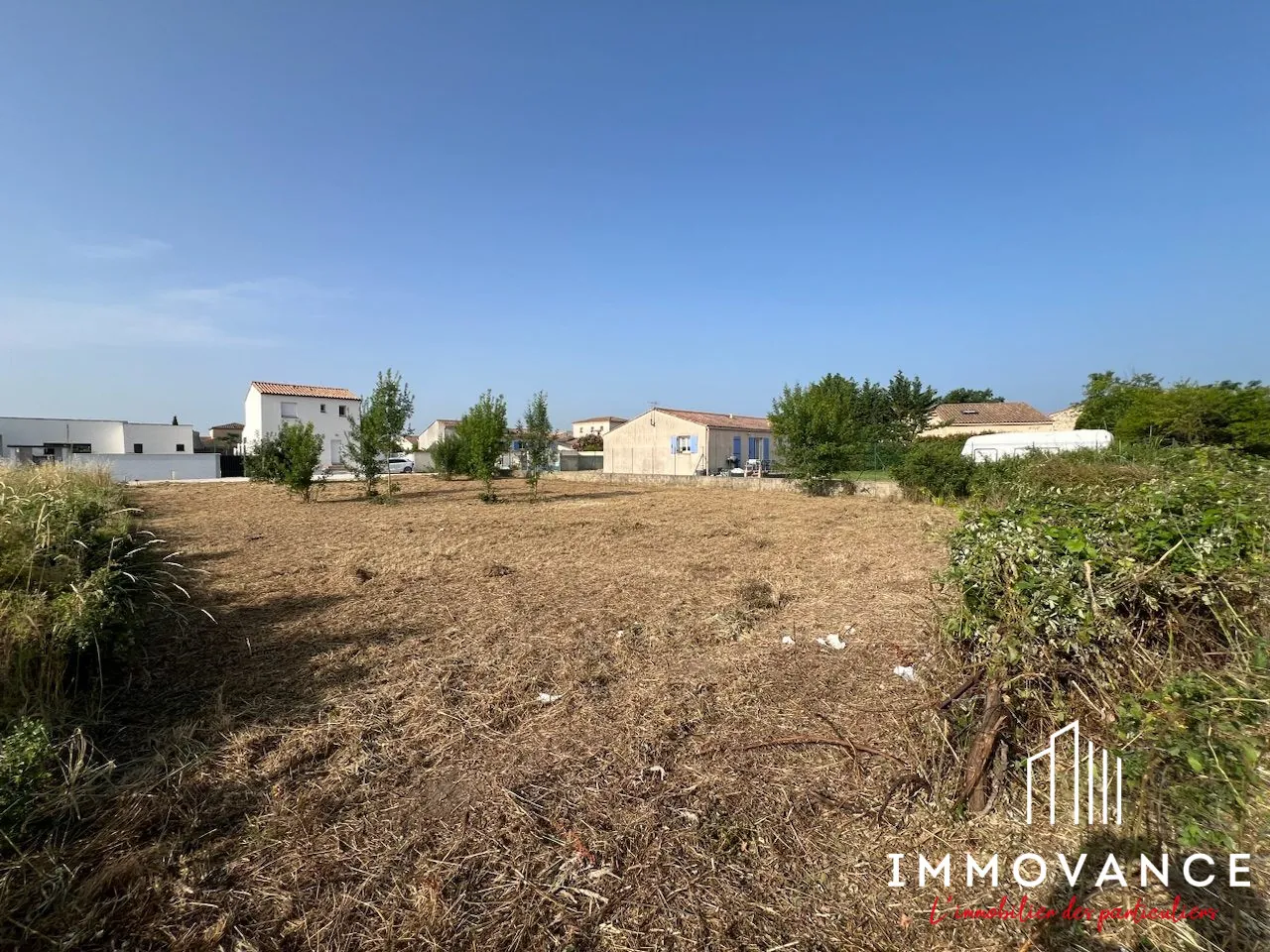 Terrain constructible viabilisé de 243 m² à Saint-Géniès-de-Malgoirès 