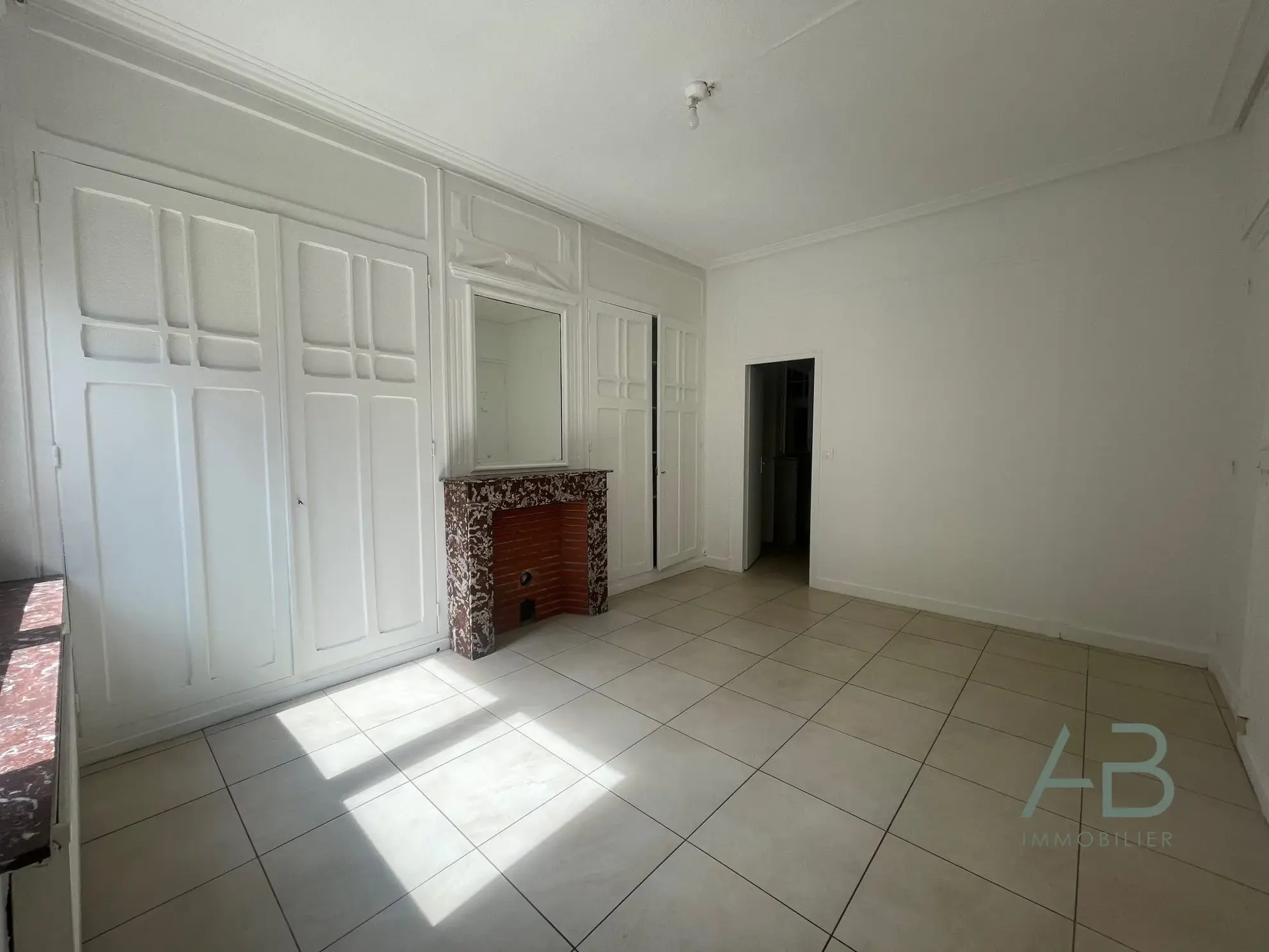 Appartement 3 pièces avec cour à Lille proche métro Cormontaigne 