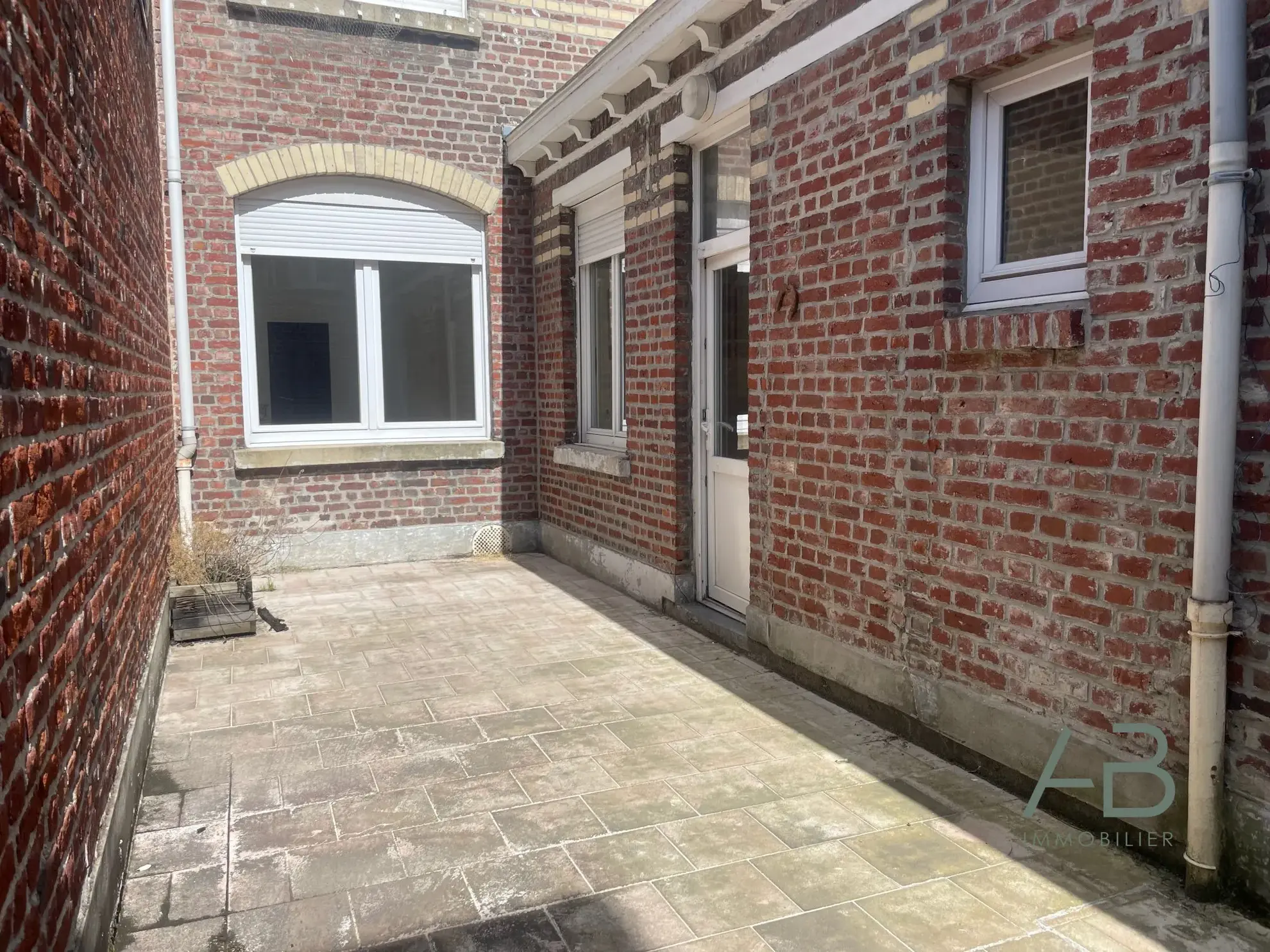 Appartement 3 pièces avec cour à Lille proche métro Cormontaigne