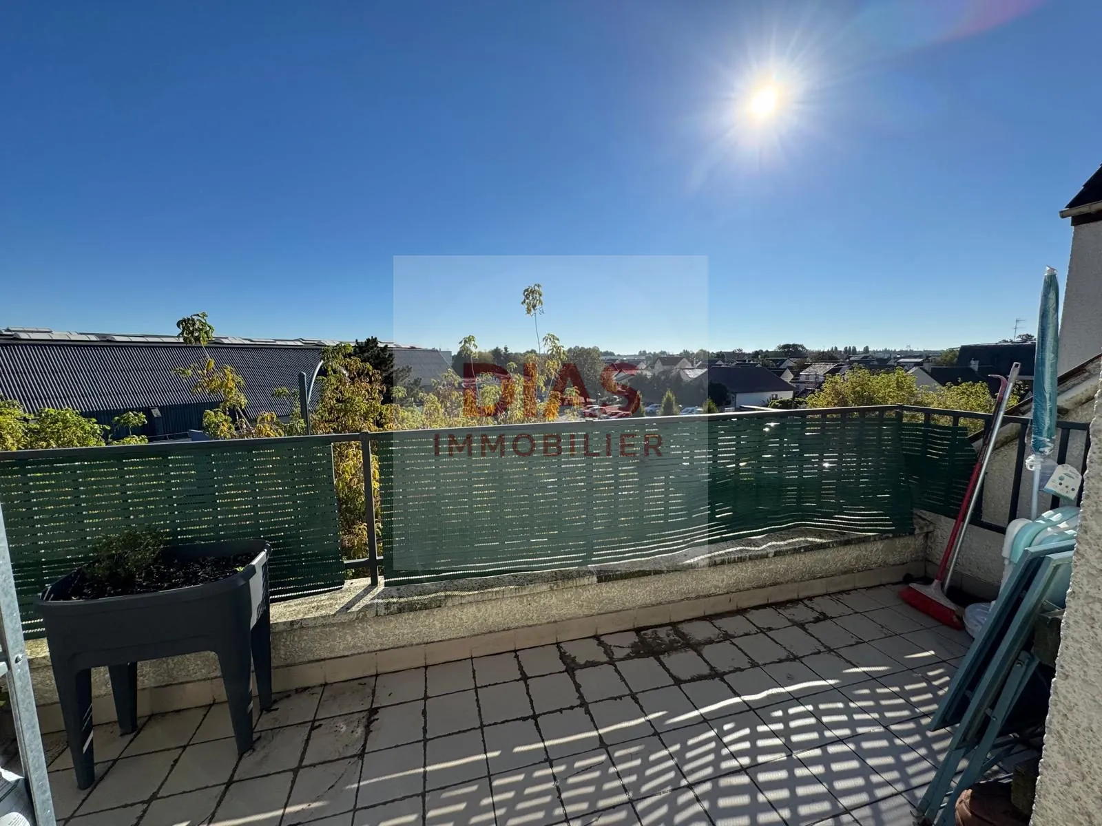 Appartement F2 avec terrasse et parking à Pontault-Combault - Quartier Bouquet 