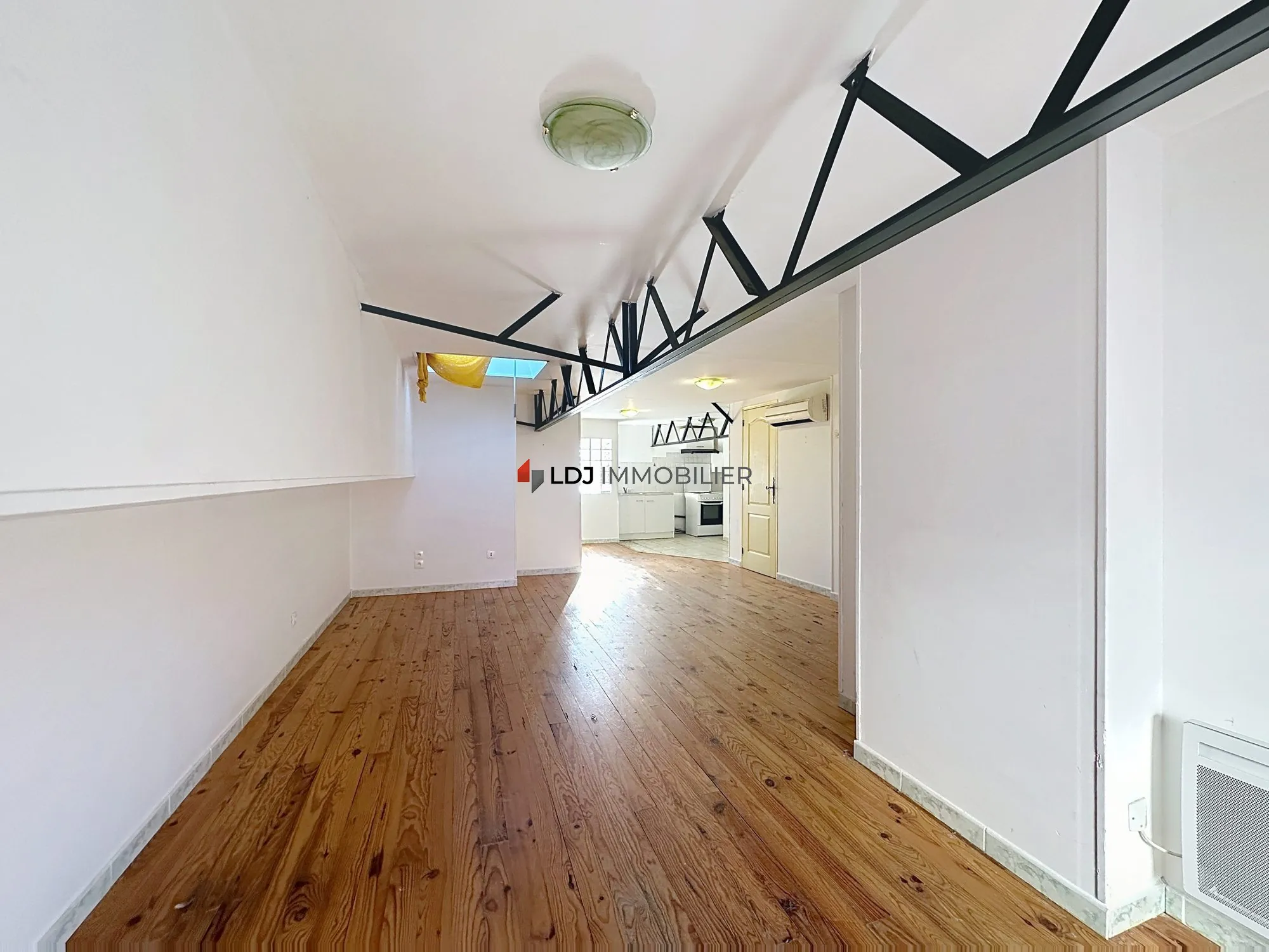 Appartement T2 lumineux en dernier étage à Prades