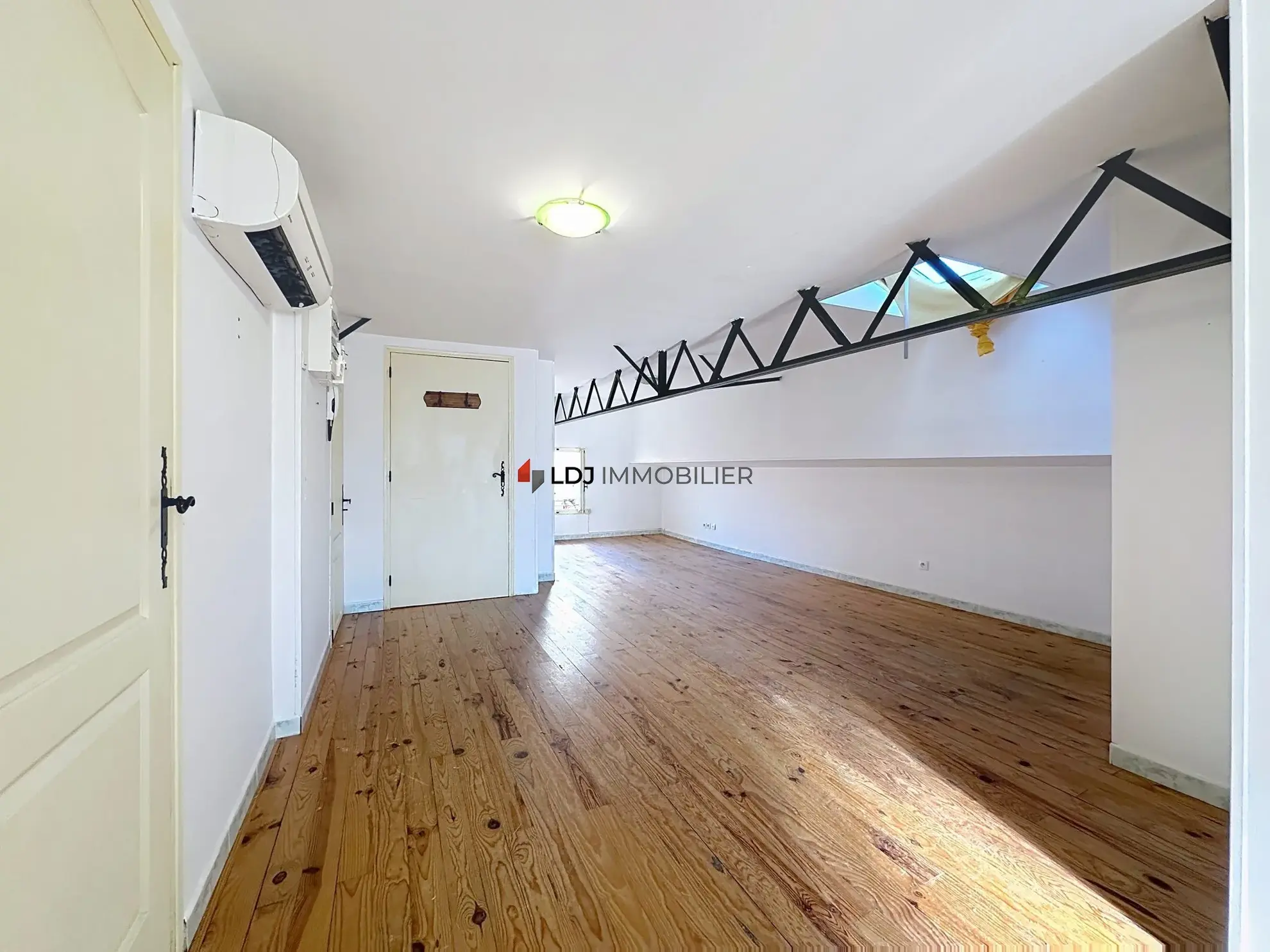 Appartement T2 lumineux en dernier étage à Prades 