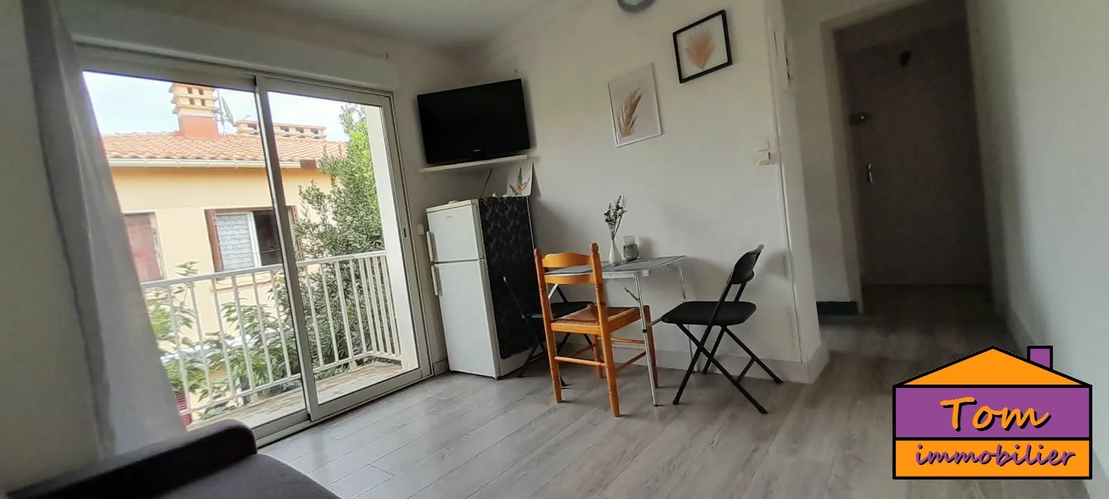 Studio entièrement rénové avec balcon à Valras-Plage, à proximité de la plage 