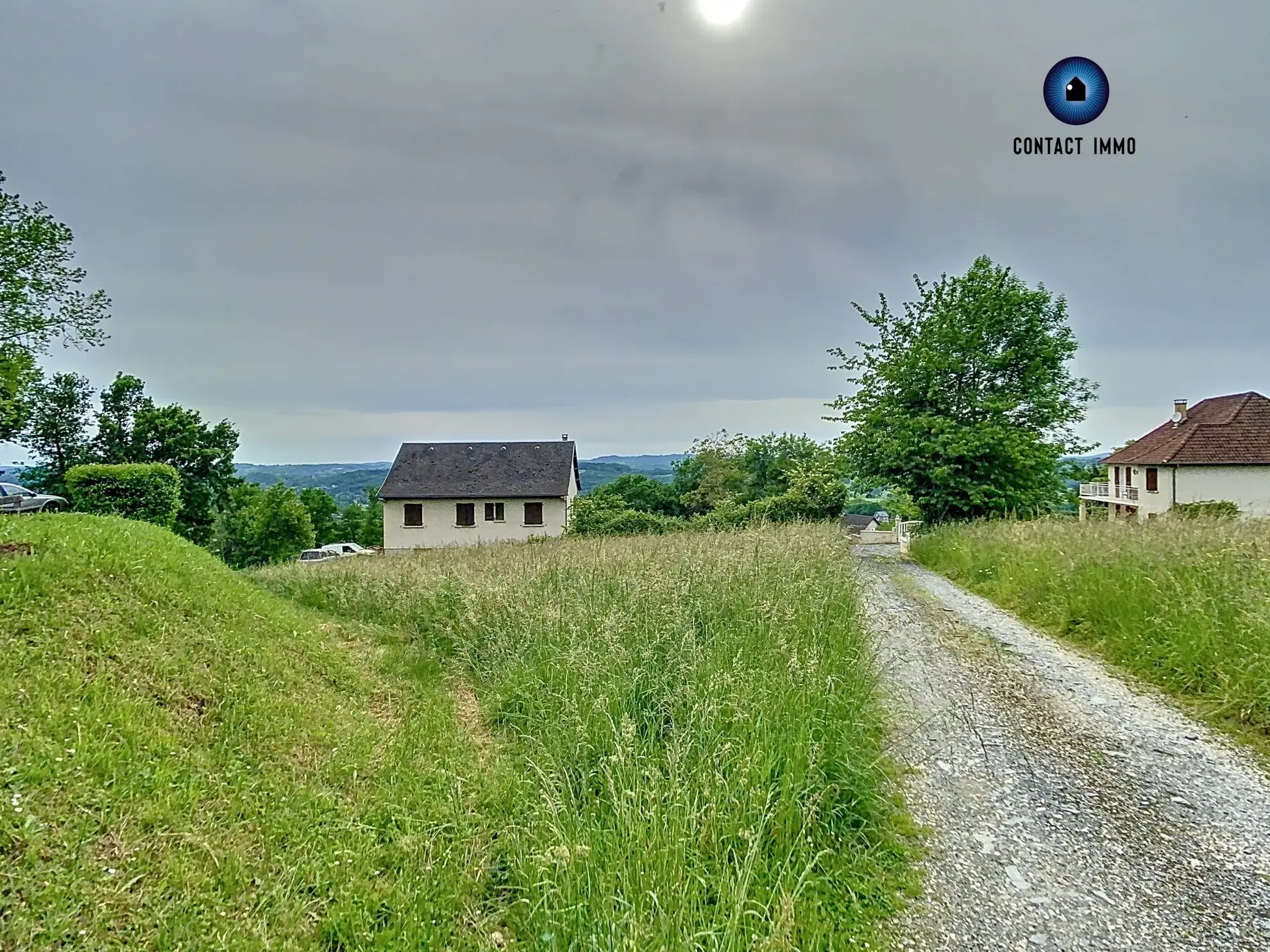 Terrain à vendre à Allassac de 898 m² avec vue dégagée 