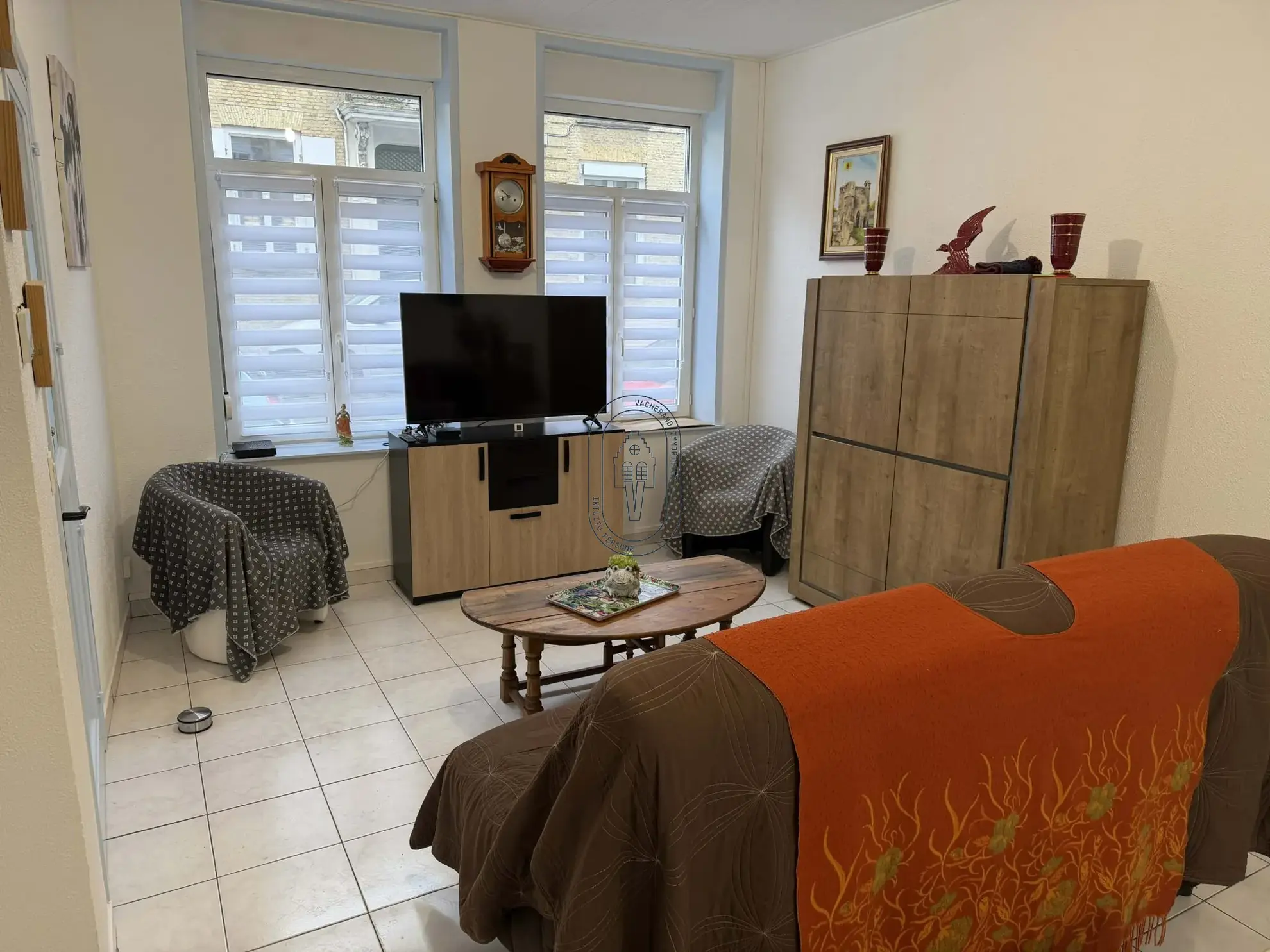 Maison de ville à vendre à Bergues - 110 m², 5 pièces, cour et cave 