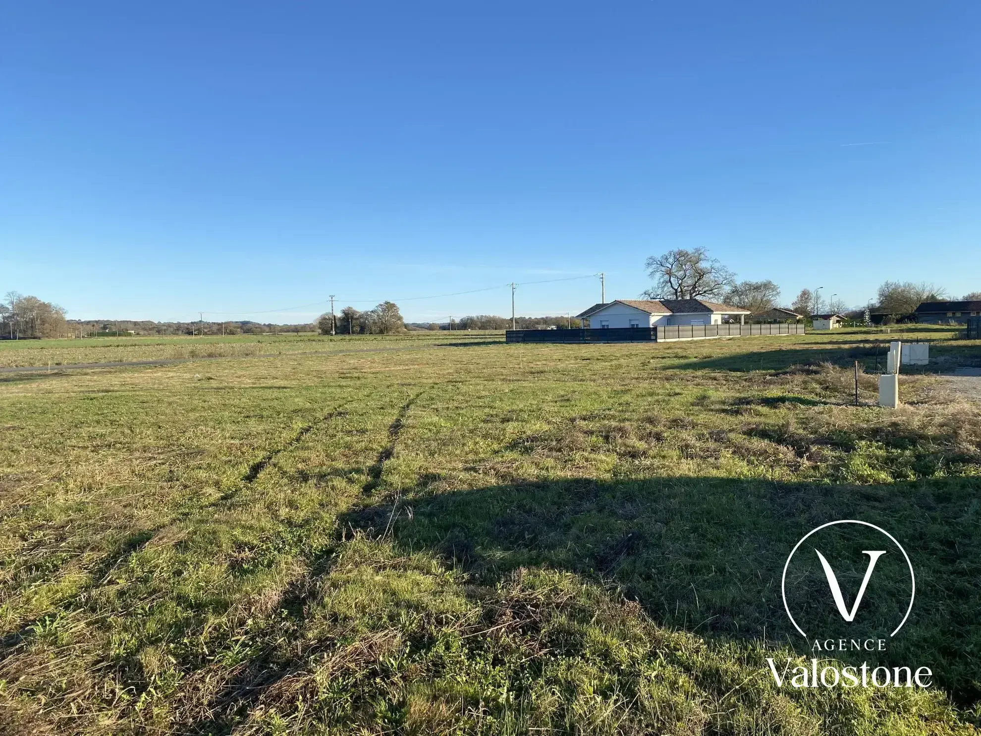 Terrain constructible de 880 m² à vendre à Monségur (40700) - Vue sur la nature 