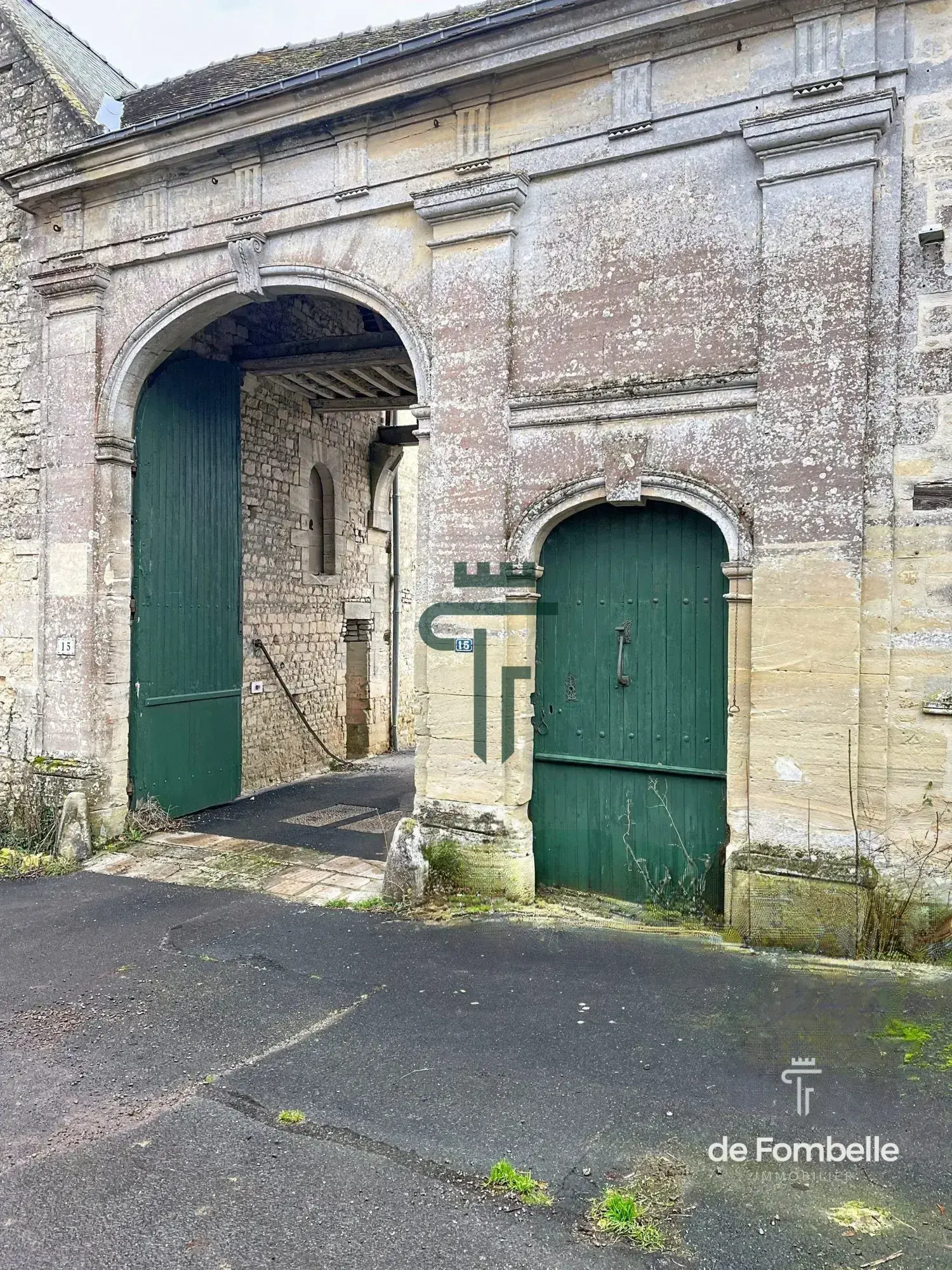 Bâtisse historique à rénover près de Caen et Bayeux, charmante ferme en pierre