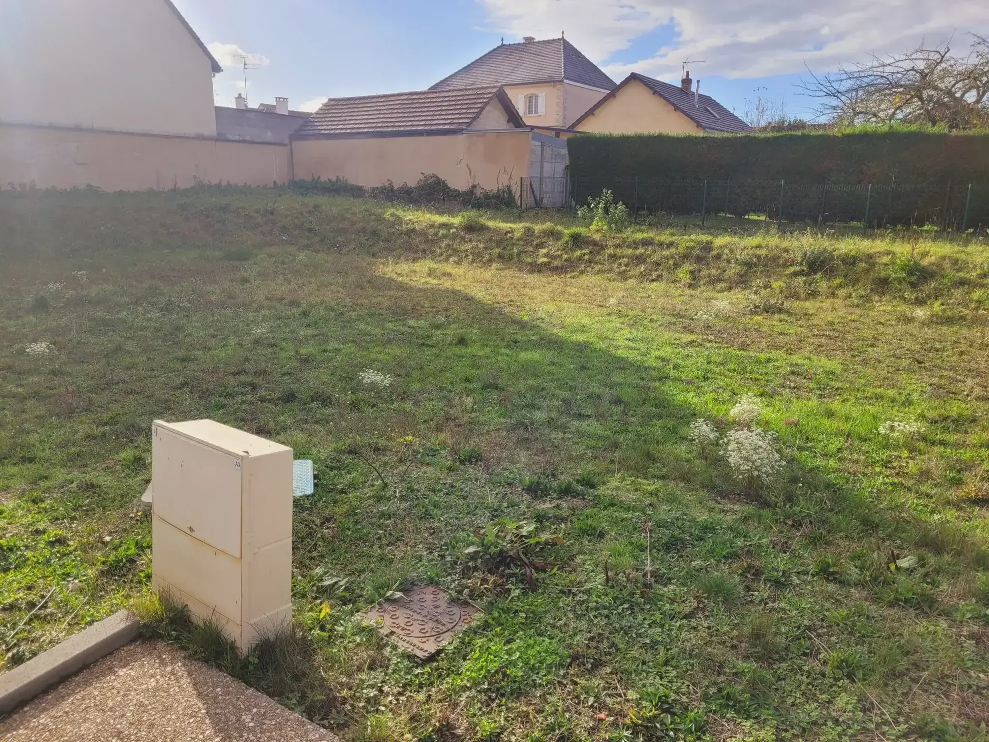 Terrain constructible de 501 m² à Louviers, résidence sécurisée