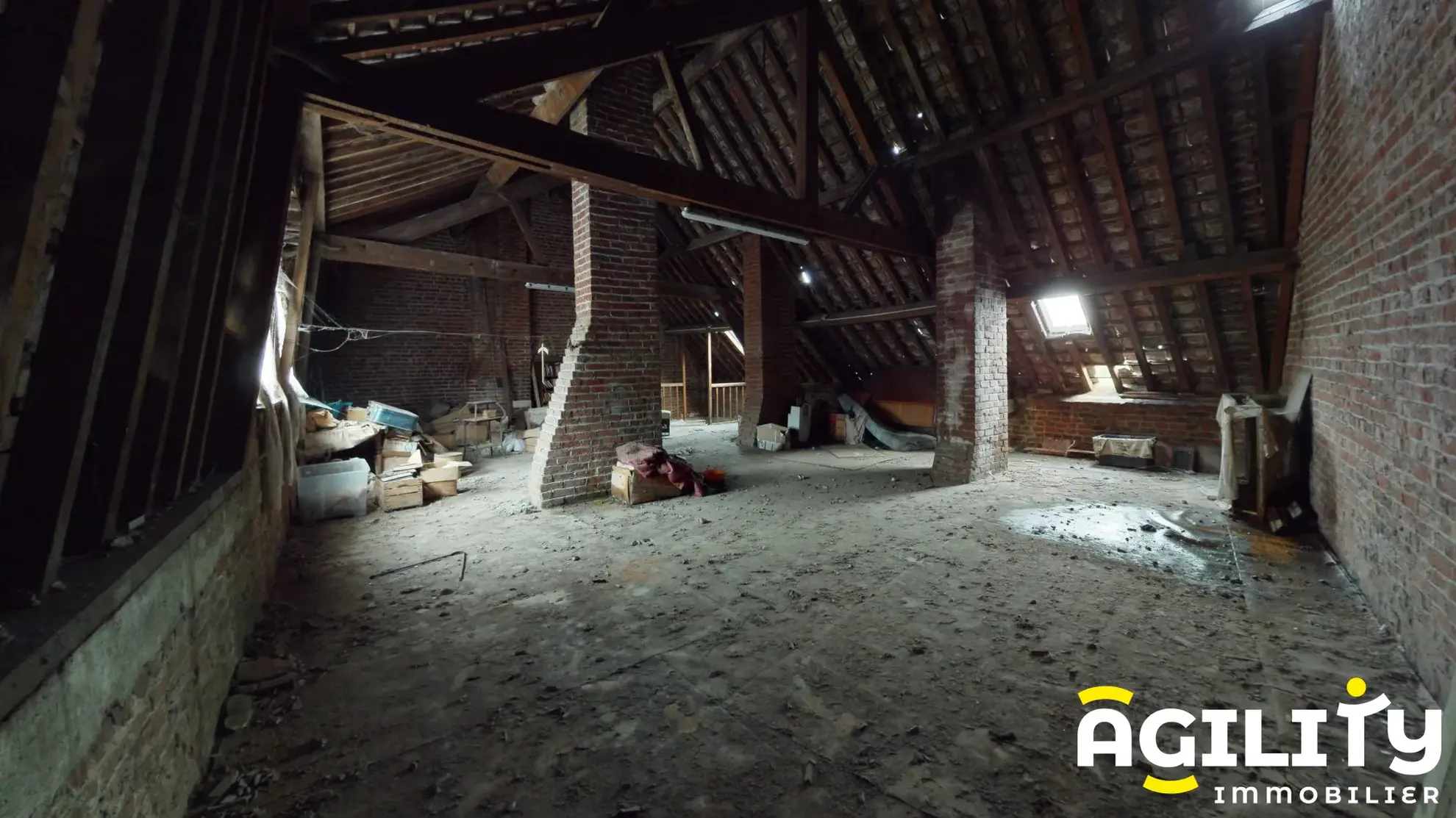 Appartement T3 à rénover avec terrasse à Orchies, centre-ville