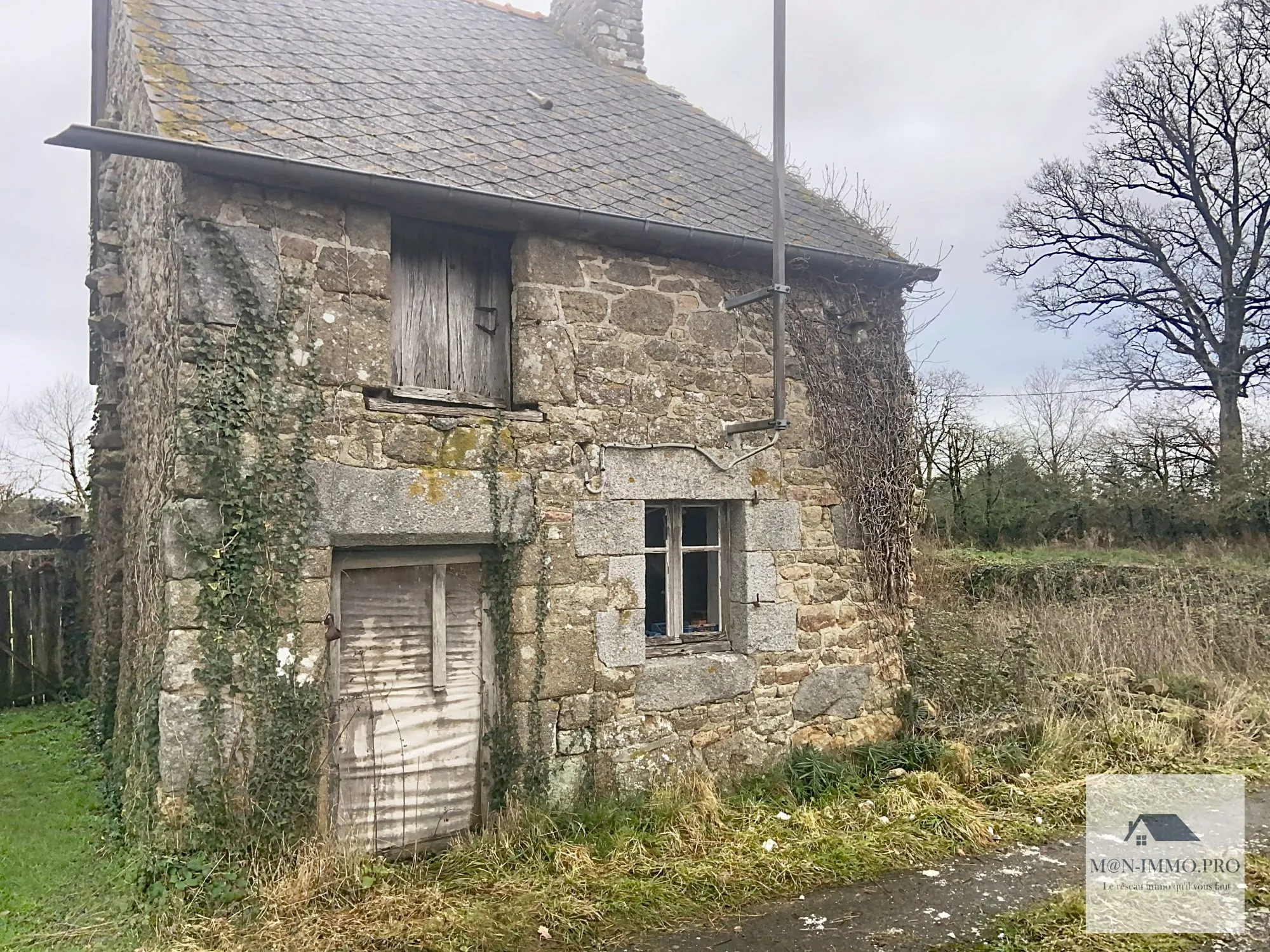 Maison à vendre à Saint Ouen des Alleux, projet rénovation avec terrain et potentiel d'agrandissement
