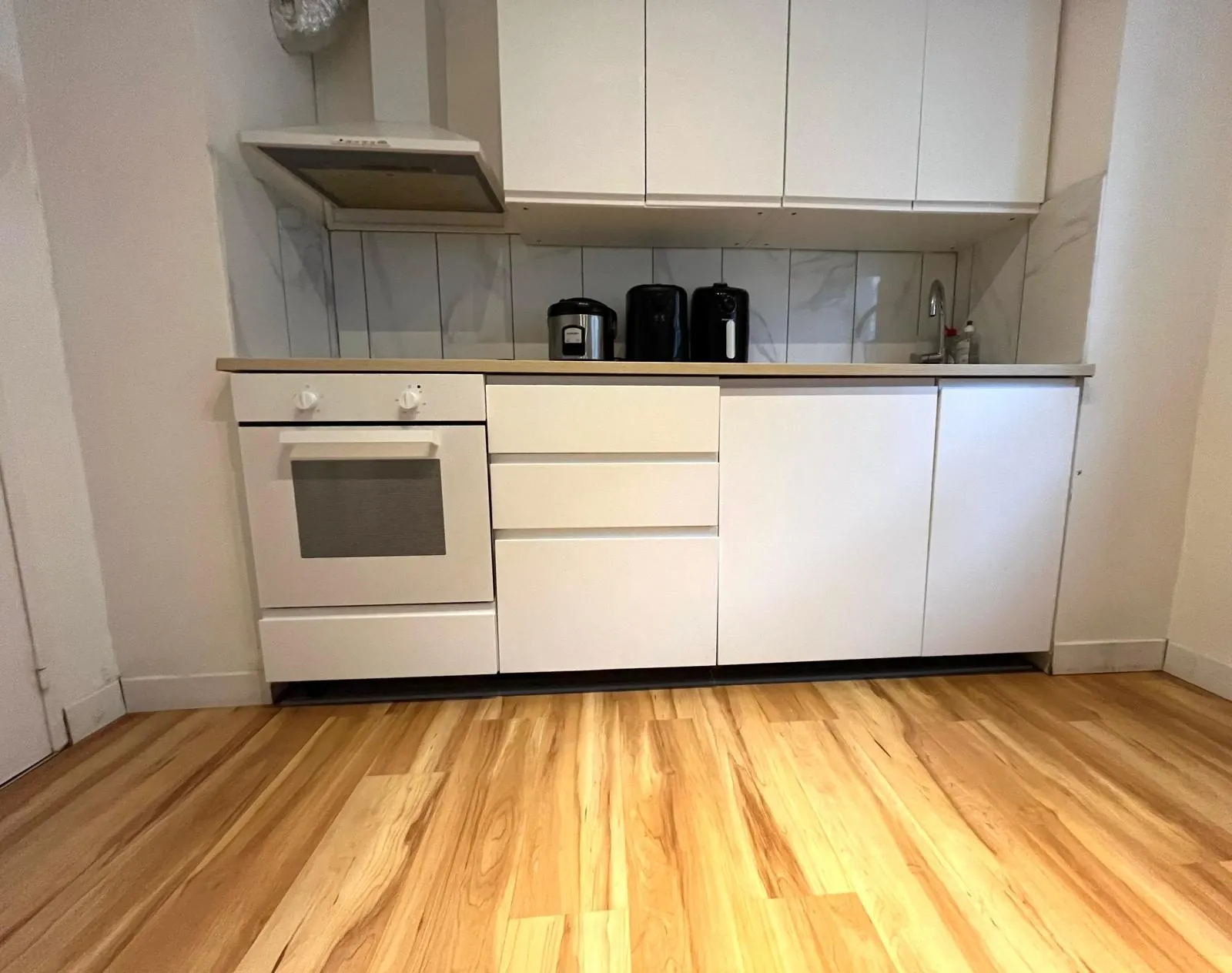 Cuisine BB1 Investissez dans un appartement F3 de 70 m² à Metz, rentabilité de 11,5 % 