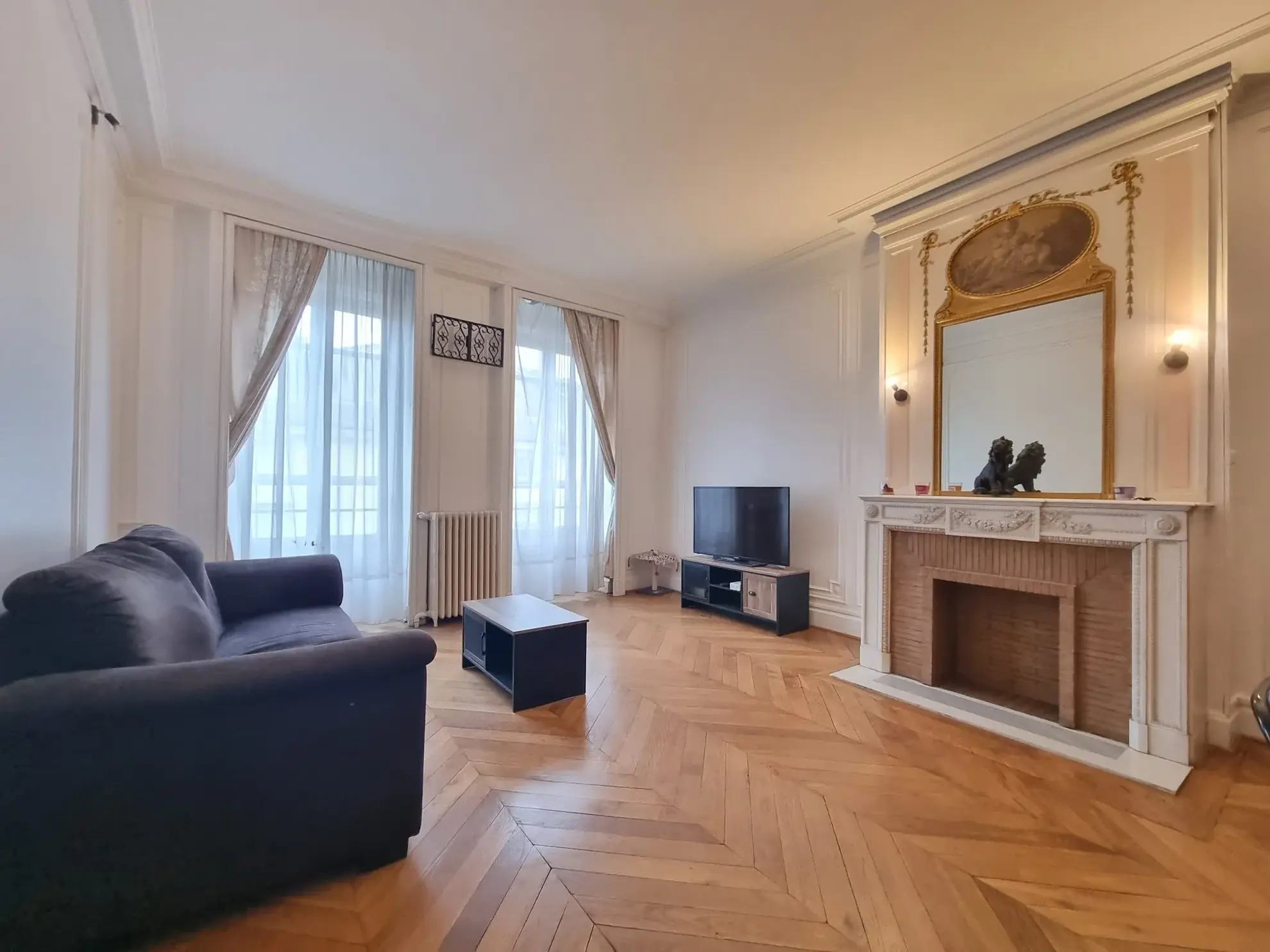 Appartement T6 bourgeois de charme à Rive-de-Gier avec cachet d'origine