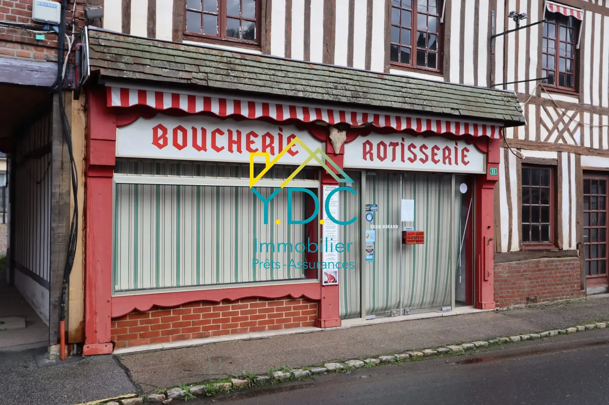 Local Commercial à Héricourt-en-Caux – Ancienne Boucherie en Centre-ville