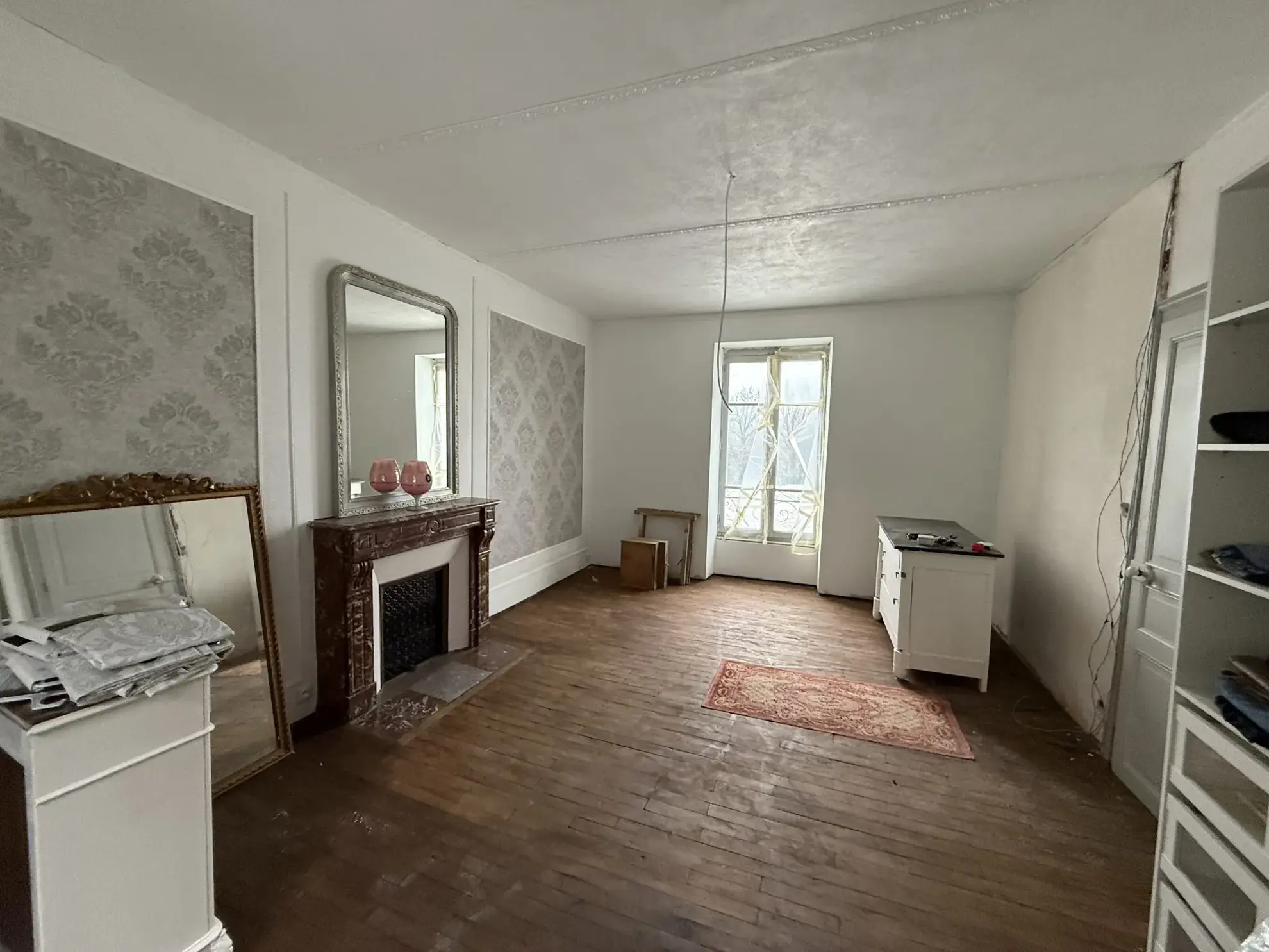 Maison de maître à rénover à Flagnac, Aveyron - Potentiel et vue exceptionnelle 