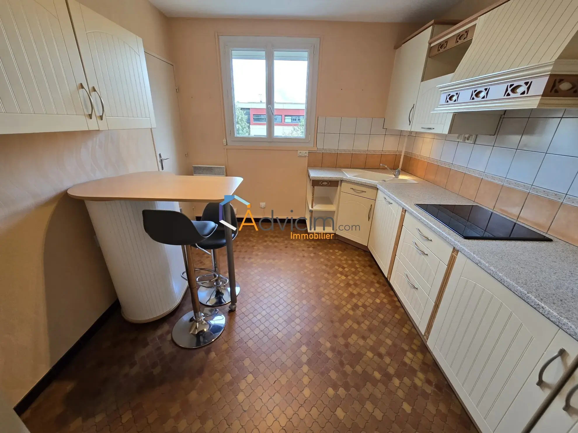 Appartement T3 lumineux en centre-ville d'Orléans avec balcon 