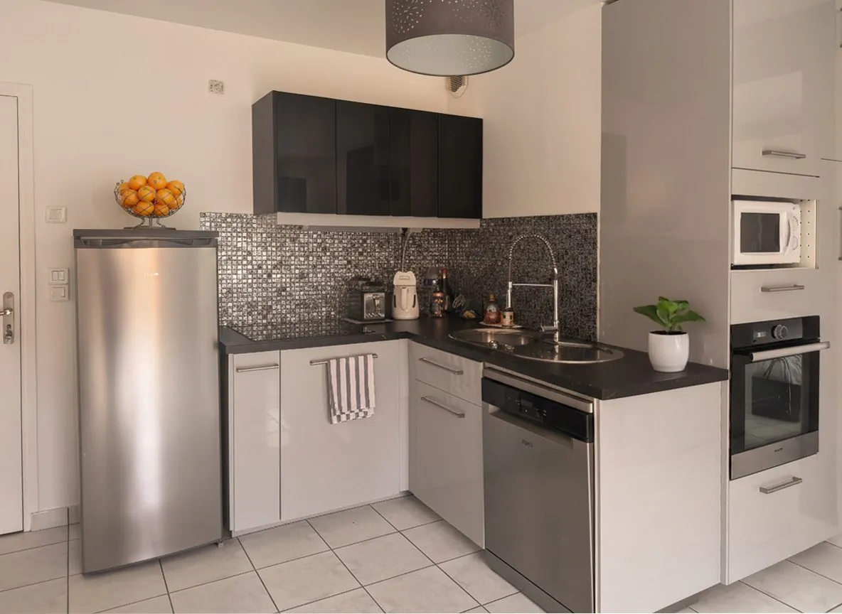 Maisonnette rénovée de 50 m² en plein cœur de Haute-Goulaine avec garage et jardin privé 