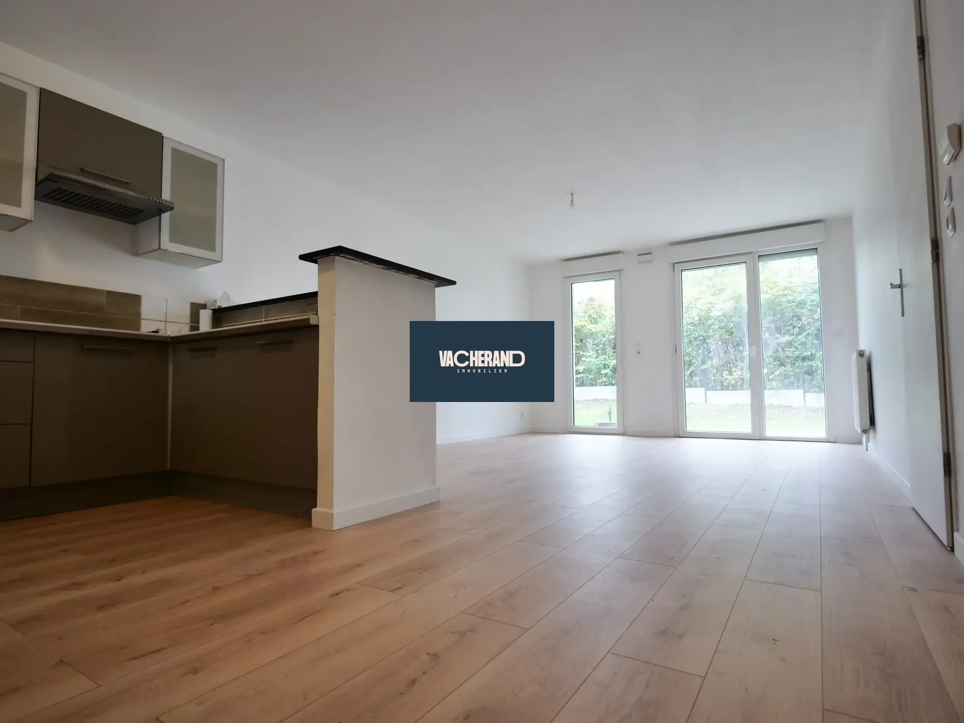 Appartement moderne de 60 m² à Lille avec terrasse et parking privé