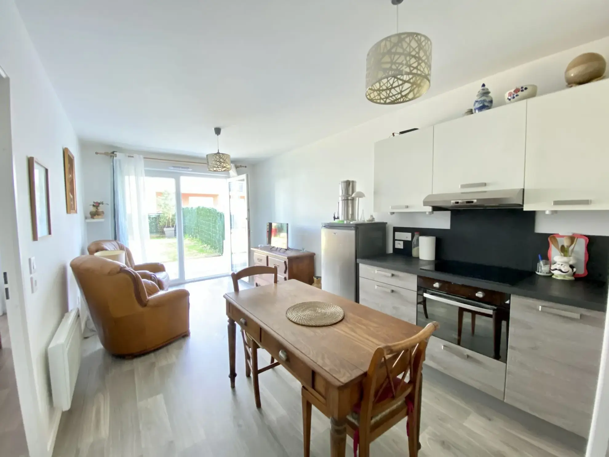 Superbe appartement F2 avec terrasse, jardin et parking à Chelles 