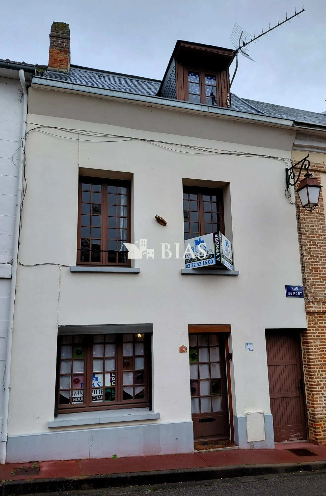 Maison de ville authentique de 60 m² à La Bouille, village recherché