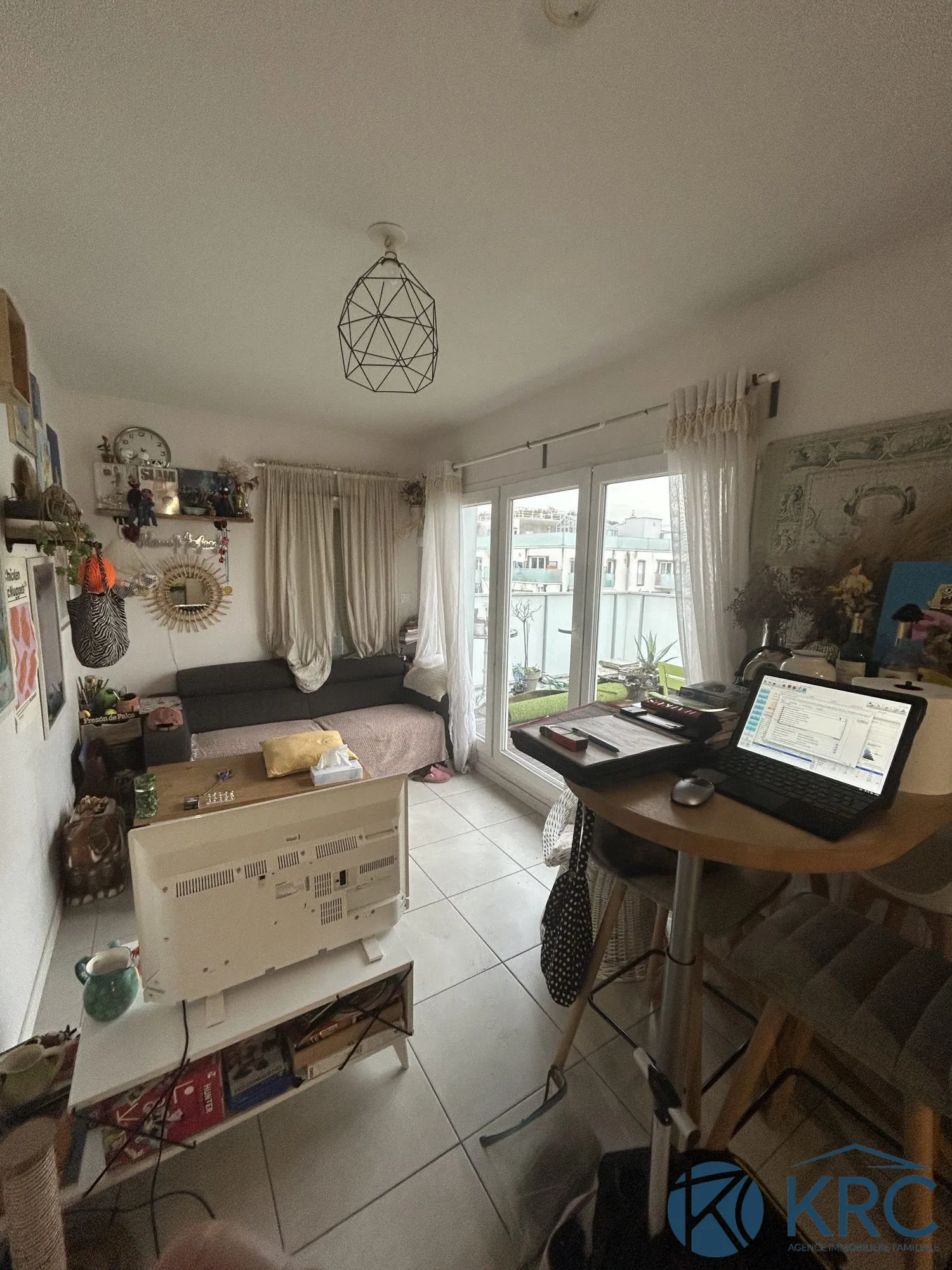 À vendre appartement T2 avec terrasse à Cenon près de la gare