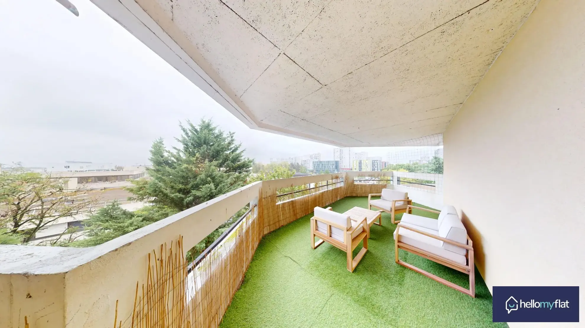 Appartement 4 pièces meublé à Reims - Rue de Bergson, avec parking et terrasse