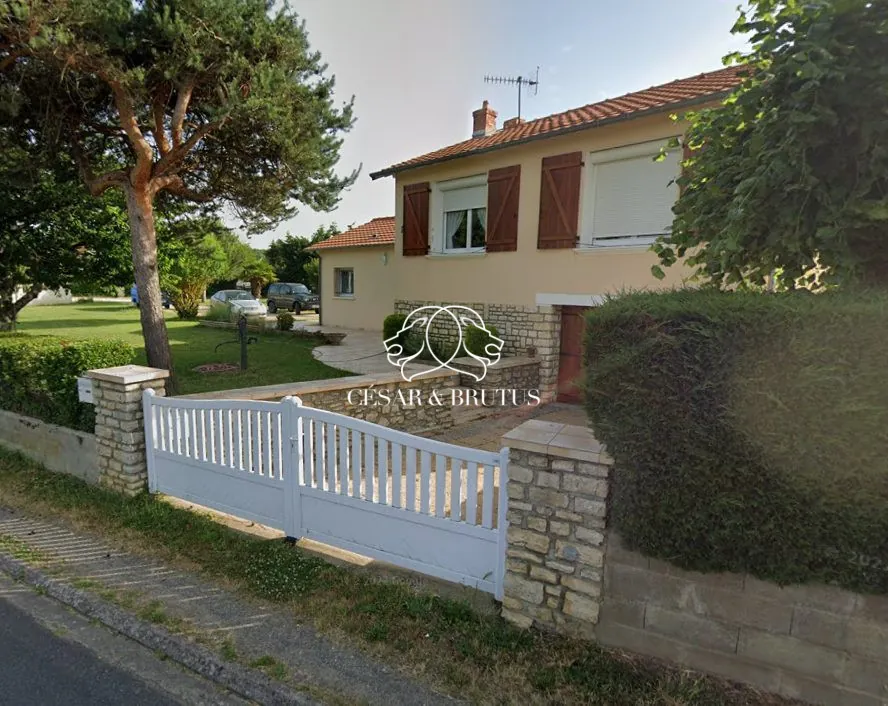 Vente maison avec dépendance et terrain paysager à Queaux (86) 