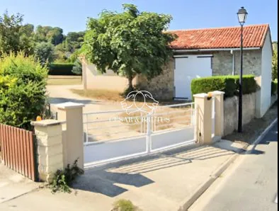 Vente maison avec dépendance et terrain paysager à Queaux (86) 