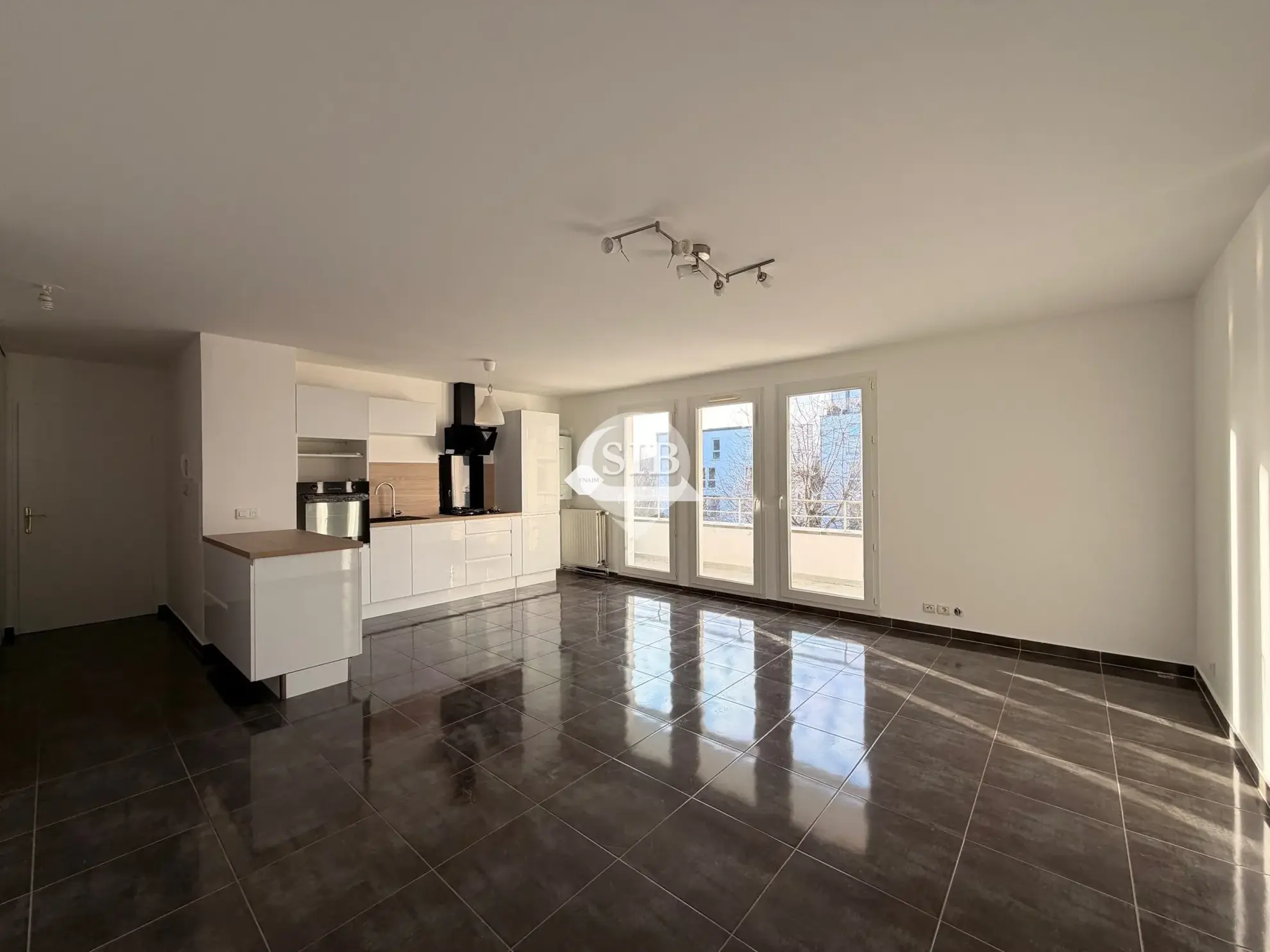 Appartement 3 pièces avec balcon et parking à Sainte-Geneviève-des-Bois