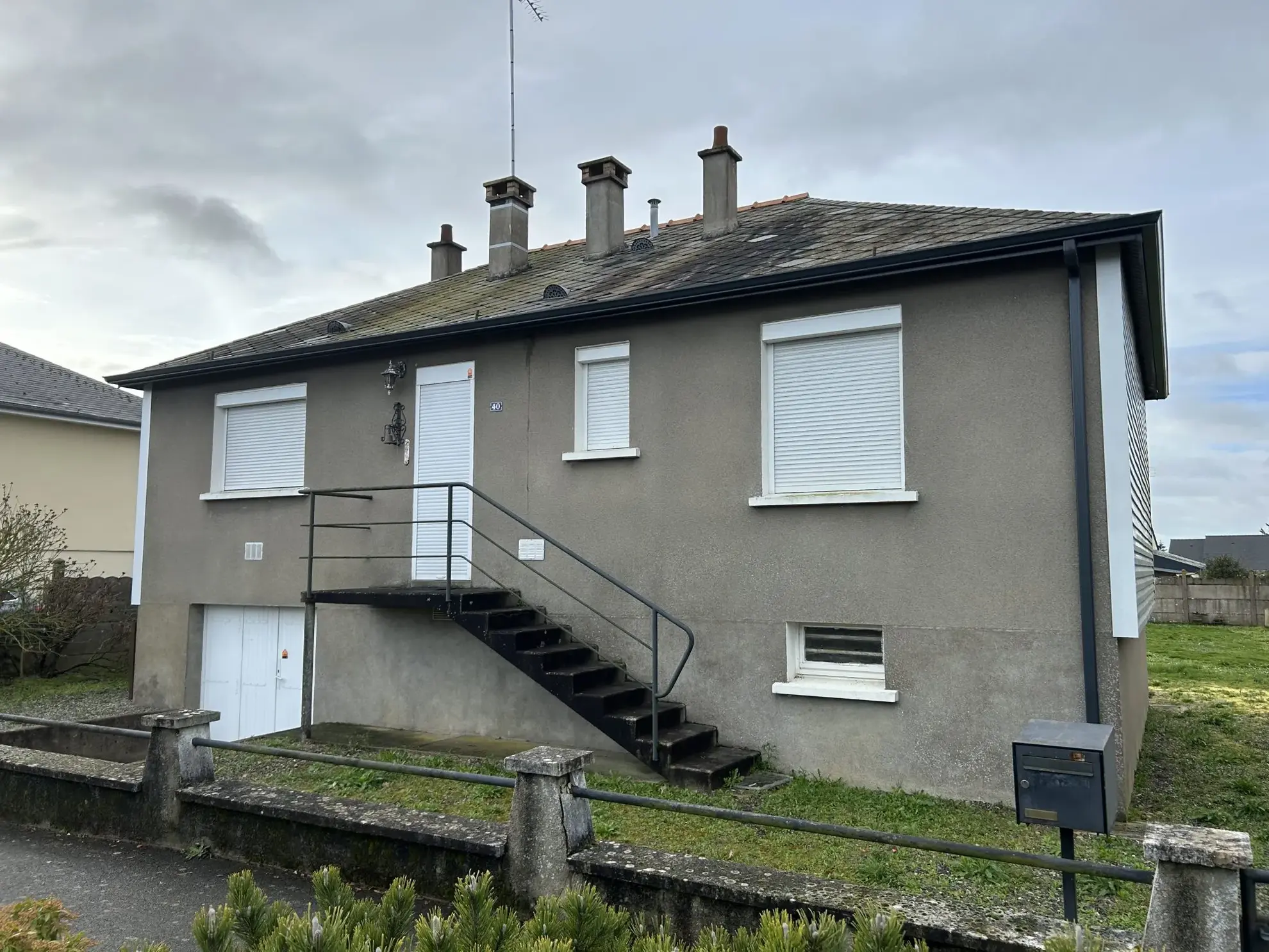 Maison à vendre de 64 m² avec sous-sol, garage et atelier à Ombrée d'Anjou