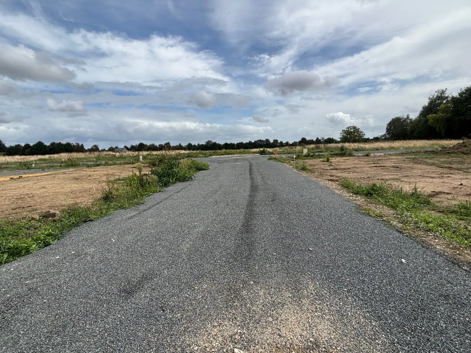 Terrain constructible à La Ménière (49250) - Emplacement idéal et viabilisé 