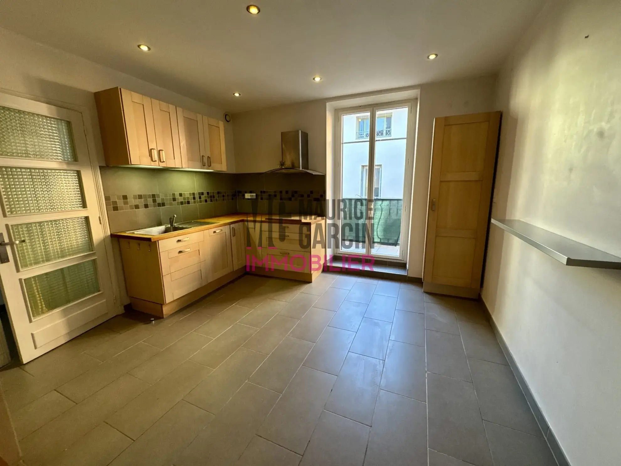 Spacieux appartement de 105 m² au cœur du centre historique d'Orange