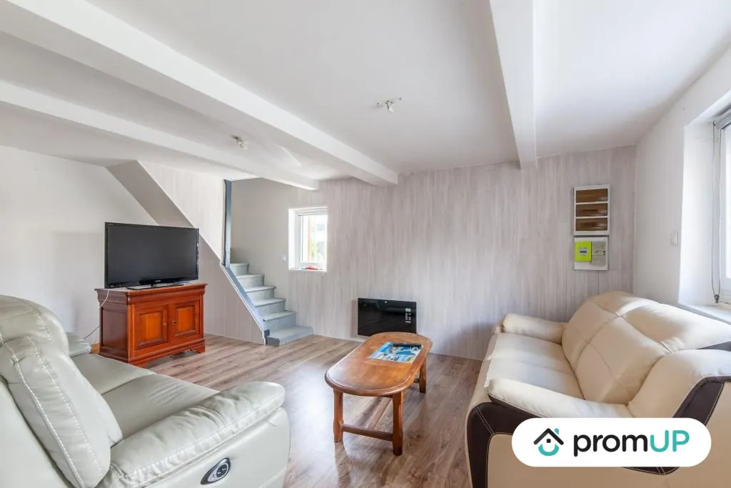 Maison rénovée de 95 m² à Isigny-sur-Mer avec jardin et dépendances