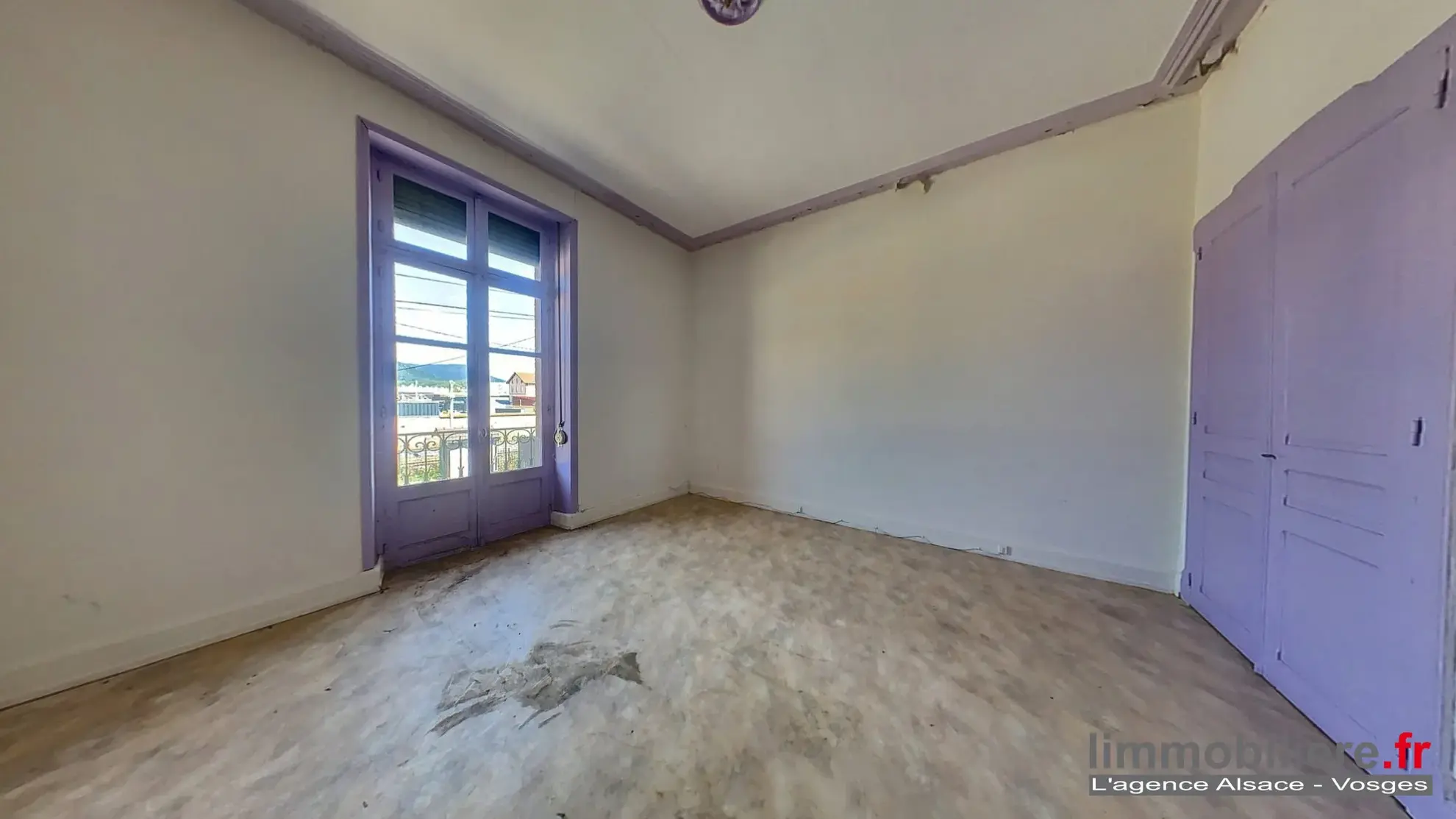 À vendre à Saint-Dié : deux appartements à rénover dans une copropriété de 6 lots 