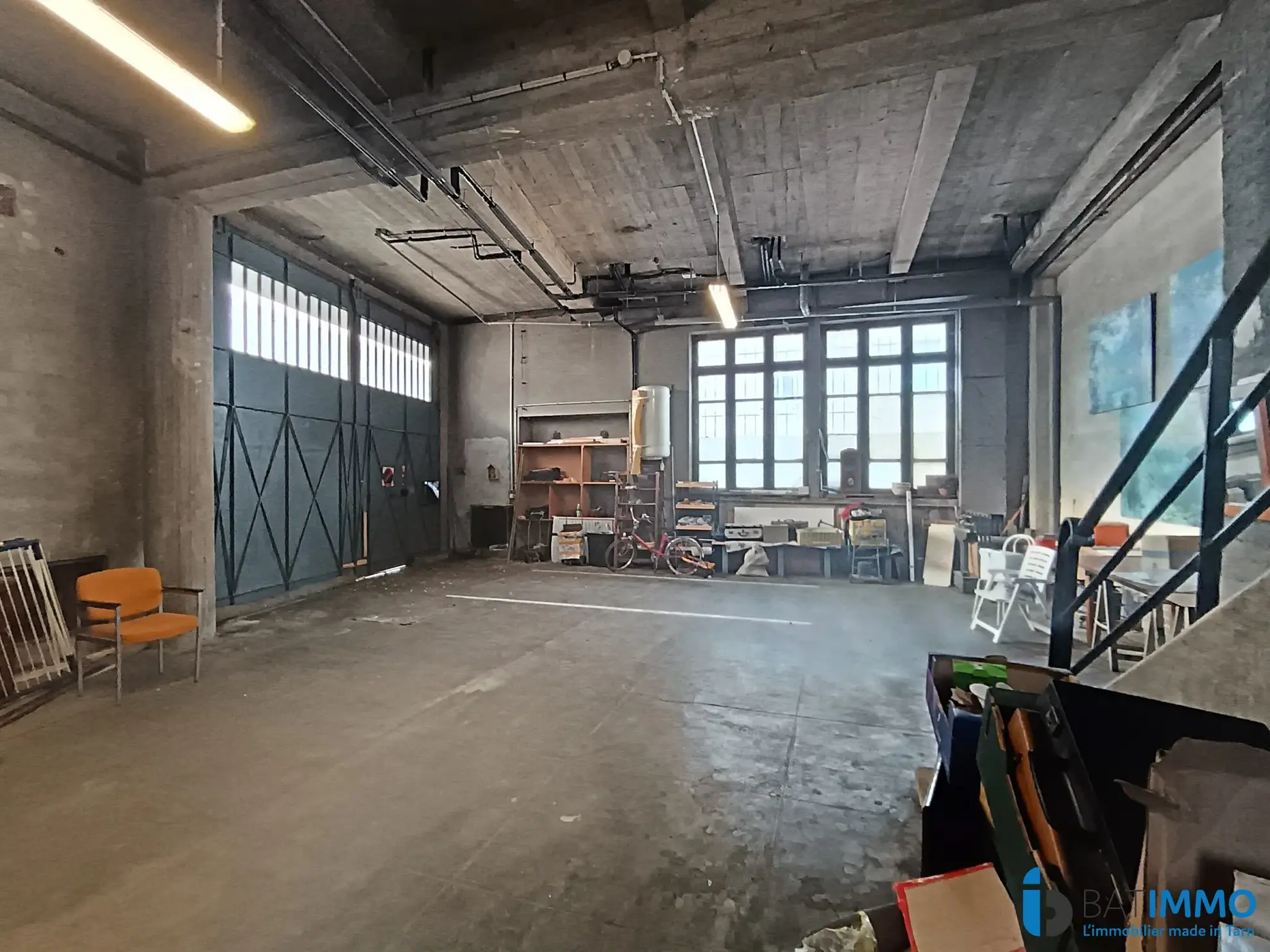 Ancienne usine à rénover à Mazamet - Bâtiment avec potentiel d'aménagement