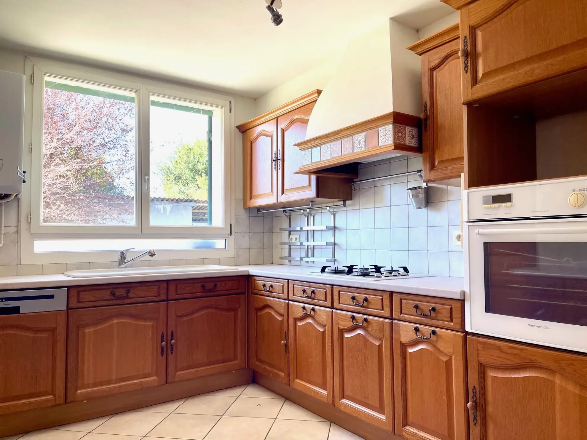 Appartement T2 de 52 m² avec garage à Saint-Martin-d'Hères – Opportunité d'achat 