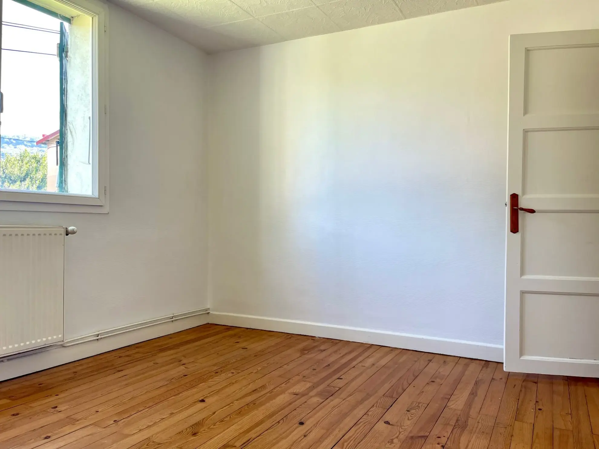 Appartement T2 de 52 m² avec garage à Saint-Martin-d'Hères – Opportunité d'achat 