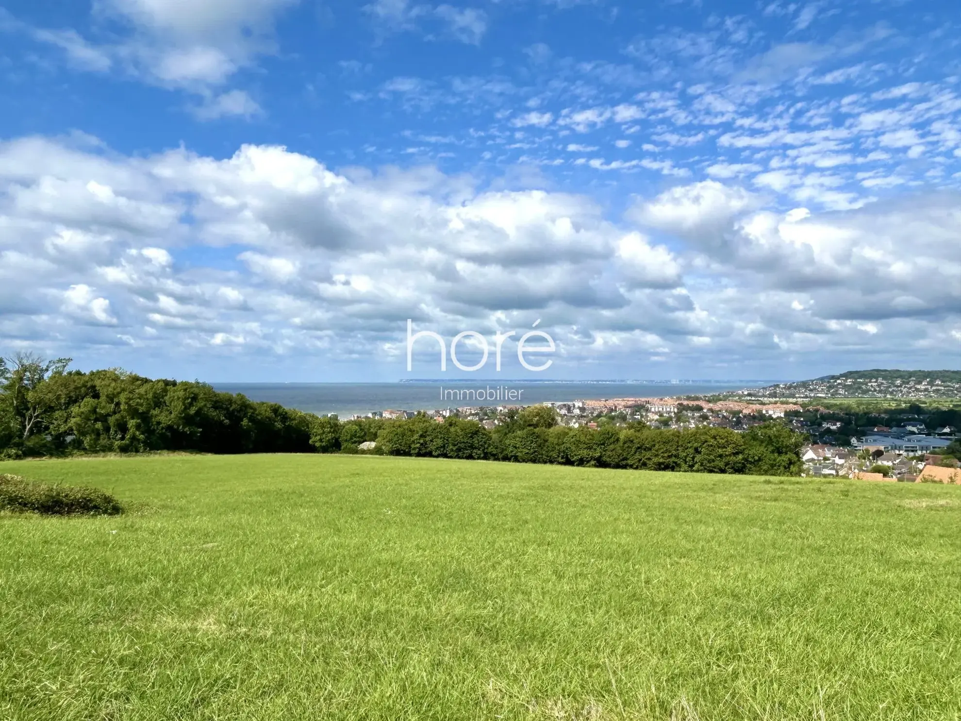 Terrain à vendre de 1201 m² à Villers-sur-Mer, proche de la plage 