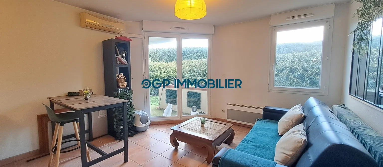 Appartement T2 avec jardin privé et piscine à Castelnau-d'Estrétefonds