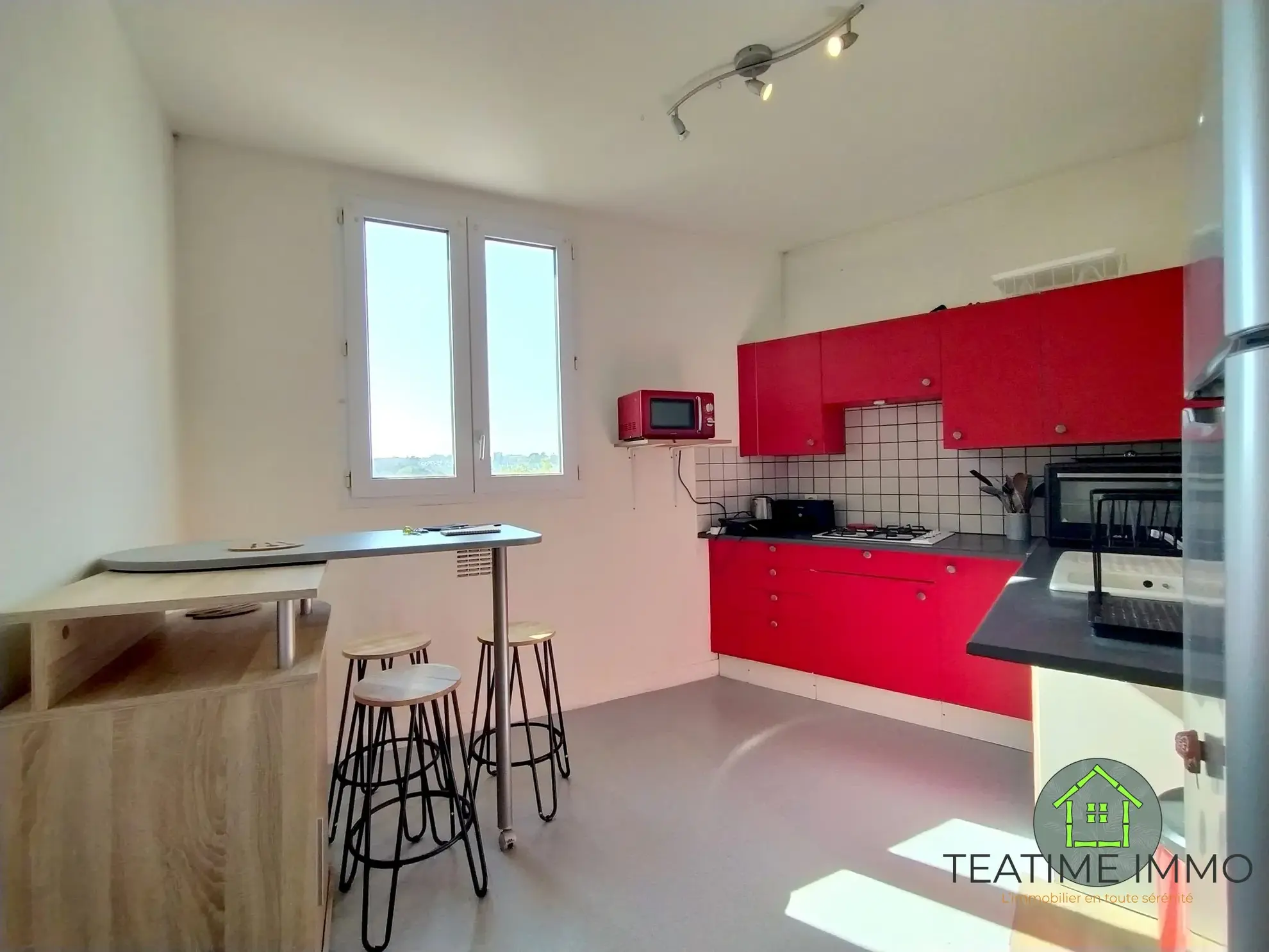 Appartement à vendre à Quimper - 74 m², 3 chambres, balcon, cave dans secteur prisé 