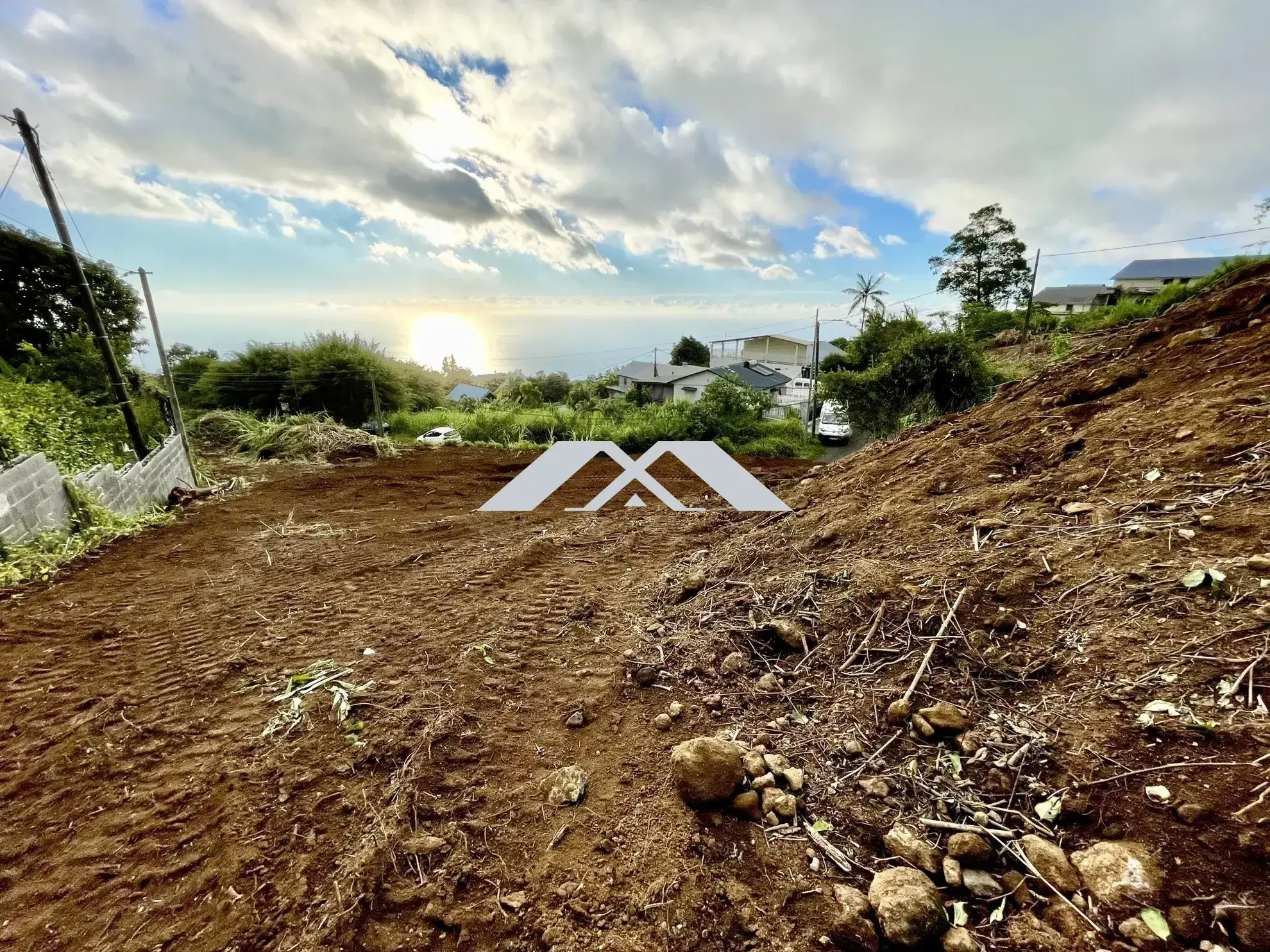Terrain constructible à La Chaloupe Saint-Leu de 953 m² idéal pour votre projet 