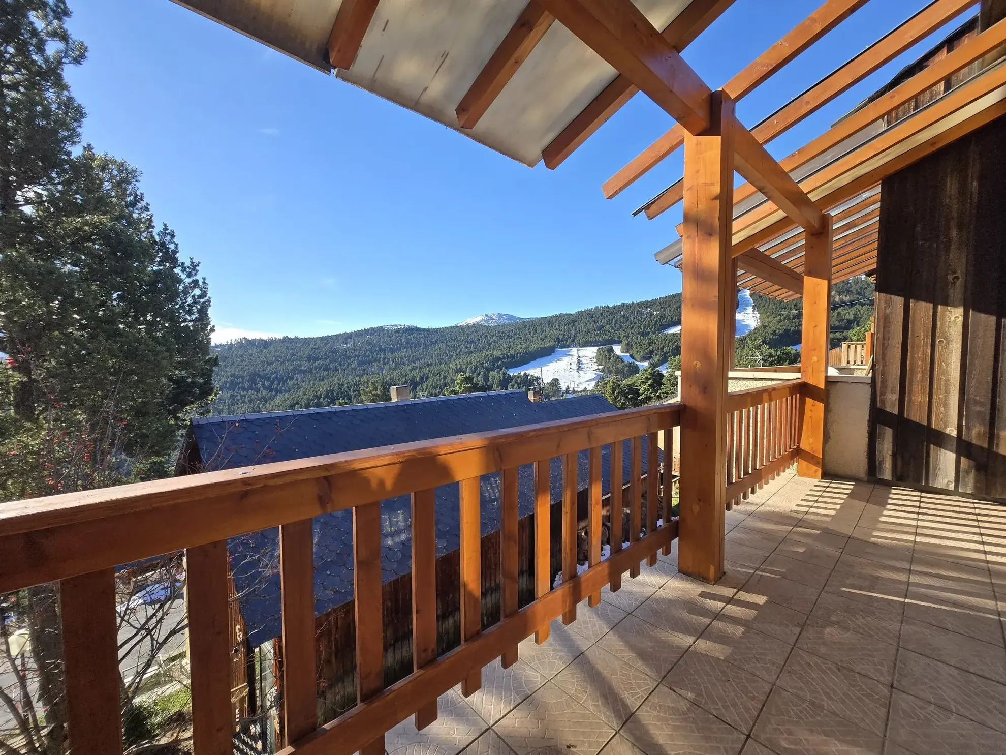 Chalet avec vue exceptionnelle à Puyvalador - 69 m², 2 chambres