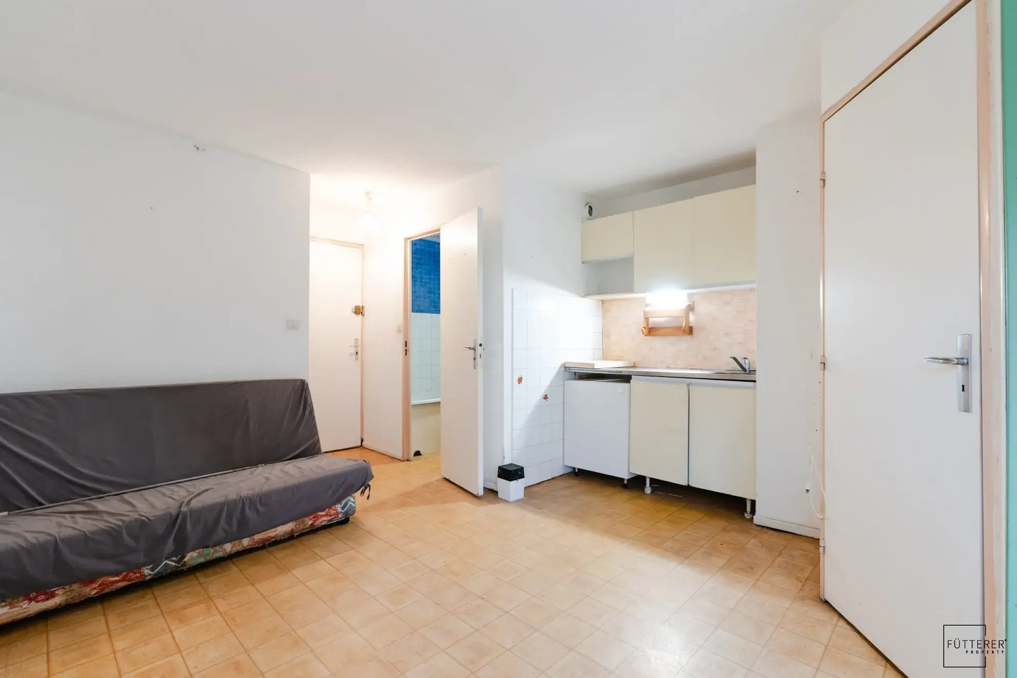 Appartement à vendre Narbonne-Plage – 25 m² avec cour et loggia 