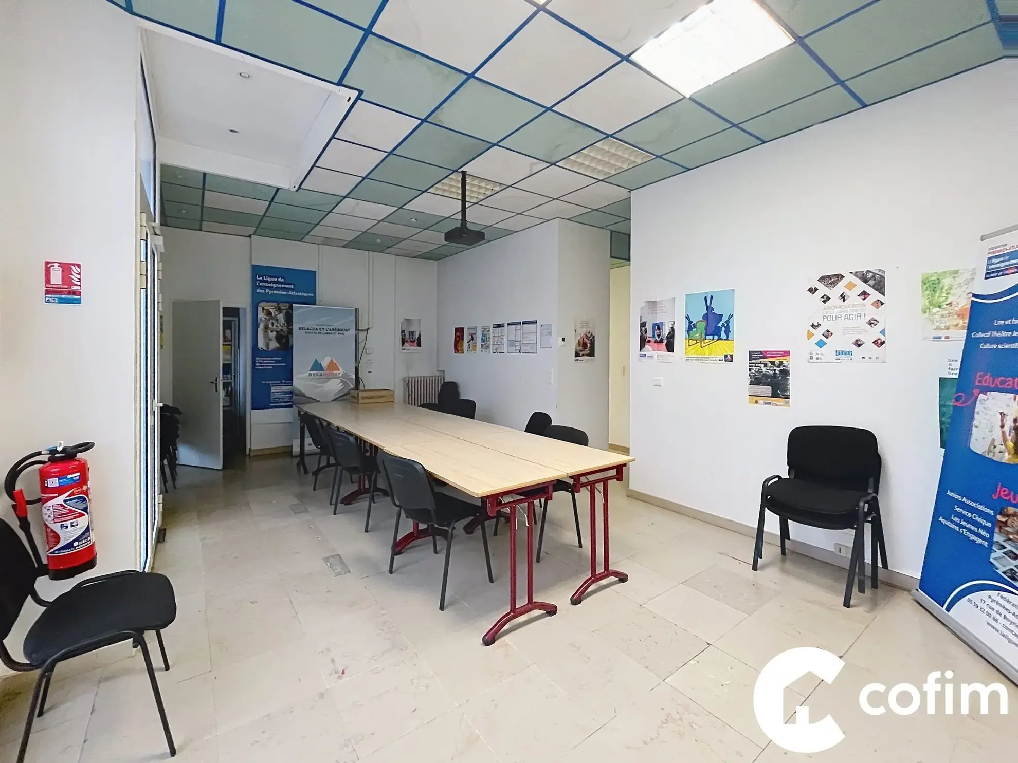Local commercial à vendre à Pau - 95 m², grande vitrine, secteur Foire Expo 