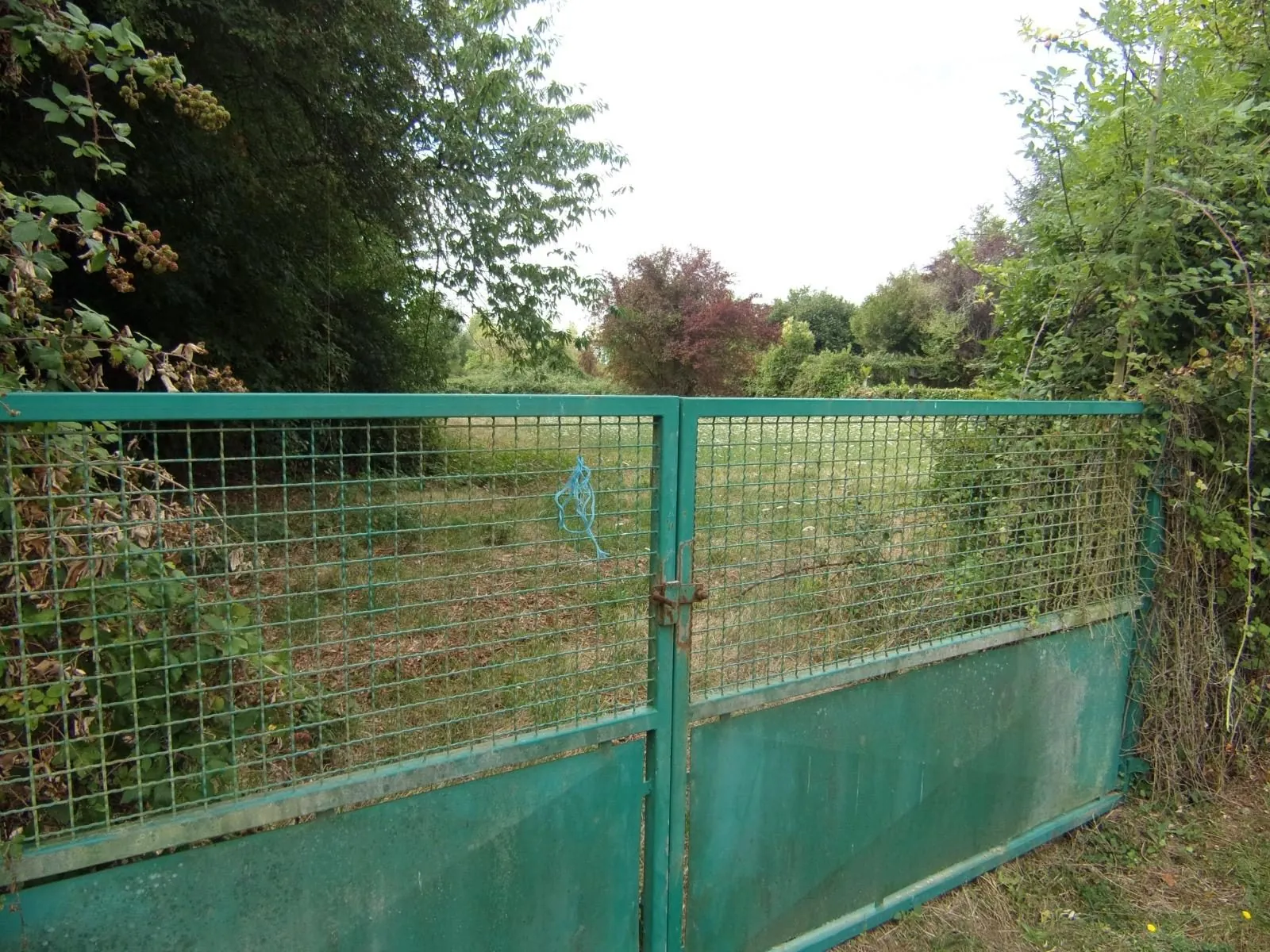 Terrain à bâtir de 755 m² entre Chef-Boutonne et Sauzé-Vaussais
