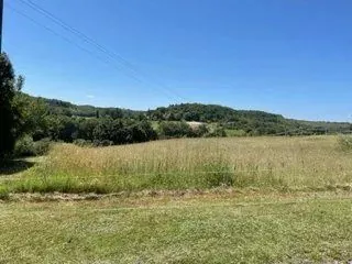 vue coté Sud Terrain constructible de 1 111 m² à Saint-Pantaléon avec vue dégagée 