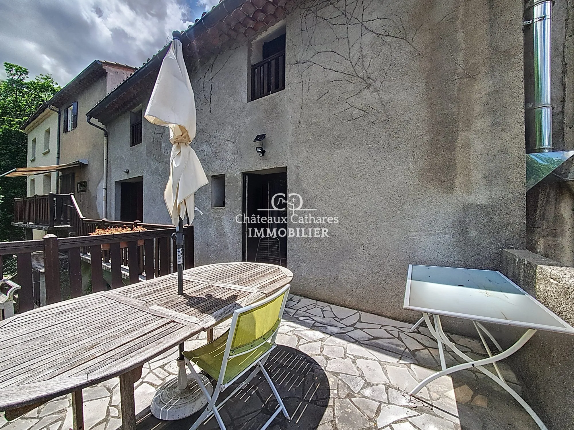 Charmante maison de village à Puilaurens avec terrasse et vue panoramique