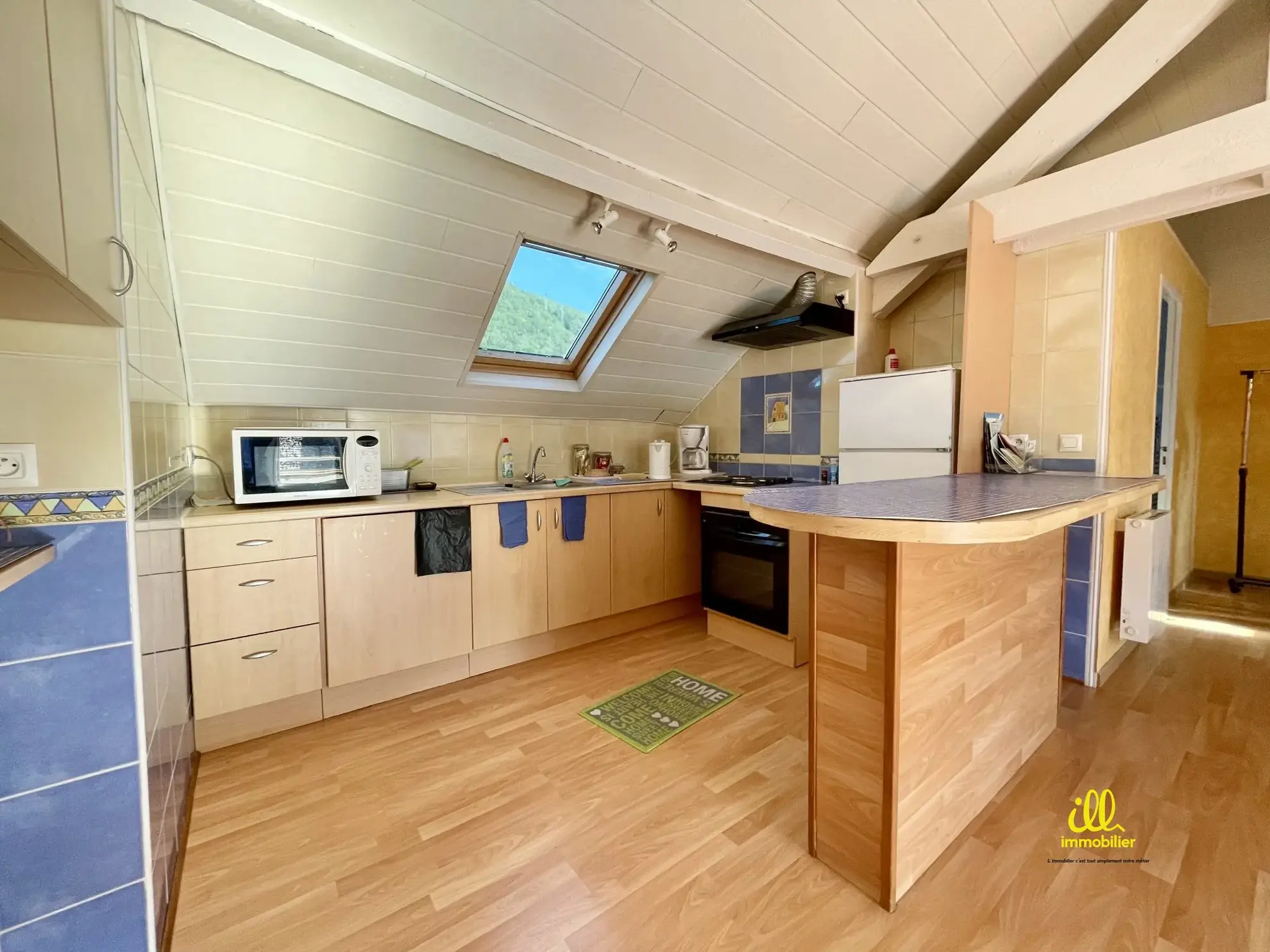 Immeuble à vendre à Nouzonville avec plusieurs appartements locatifs 