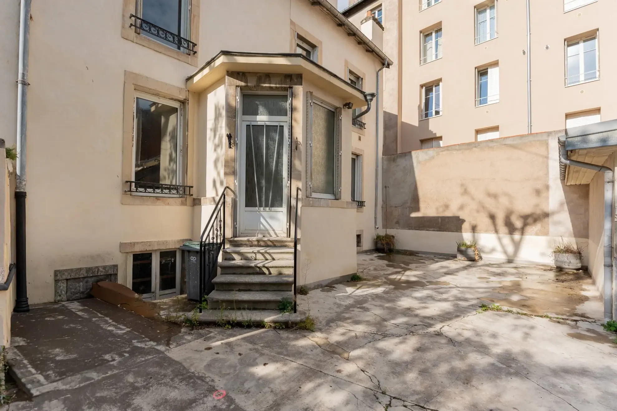 Appartement à vendre Nancy avec extérieur privé et cave 